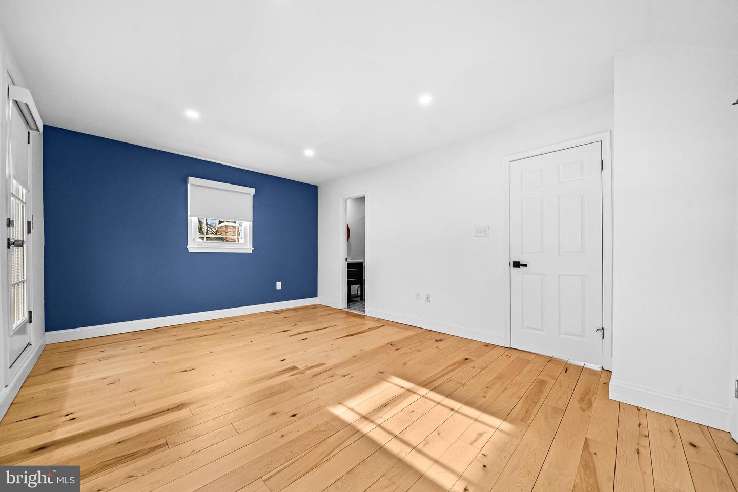 6909 CHELSEA RD, MCLEAN, Virginia 22101, 4 Bedrooms Bedrooms, ,4 BathroomsBathrooms,Residential,For sale,6909 CHELSEA RD,VAFX2291272 MLS # VAFX2291272