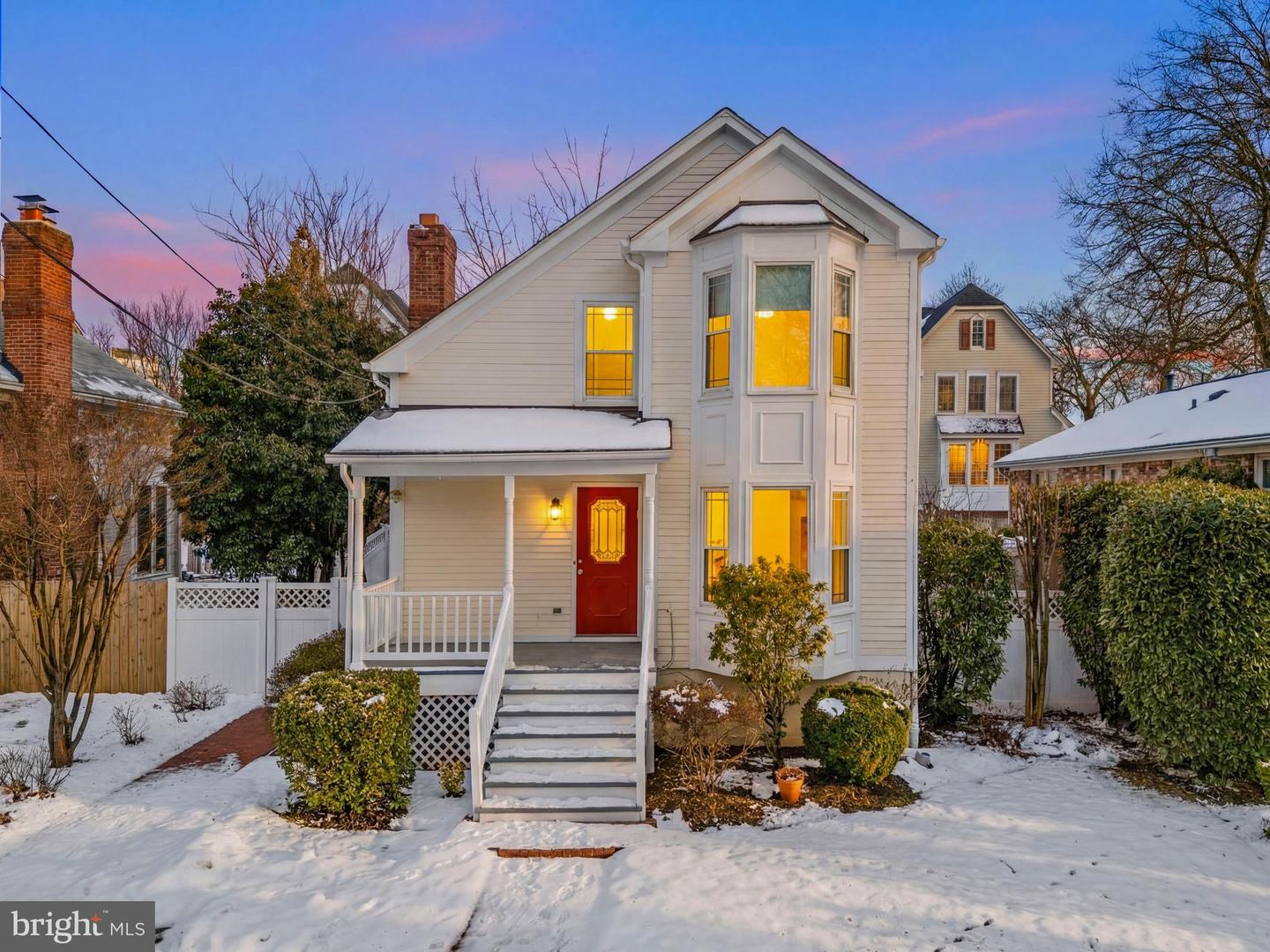 6909 CHELSEA RD, MCLEAN, Virginia 22101, 4 Bedrooms Bedrooms, ,4 BathroomsBathrooms,Residential,For sale,6909 CHELSEA RD,VAFX2291272 MLS # VAFX2291272