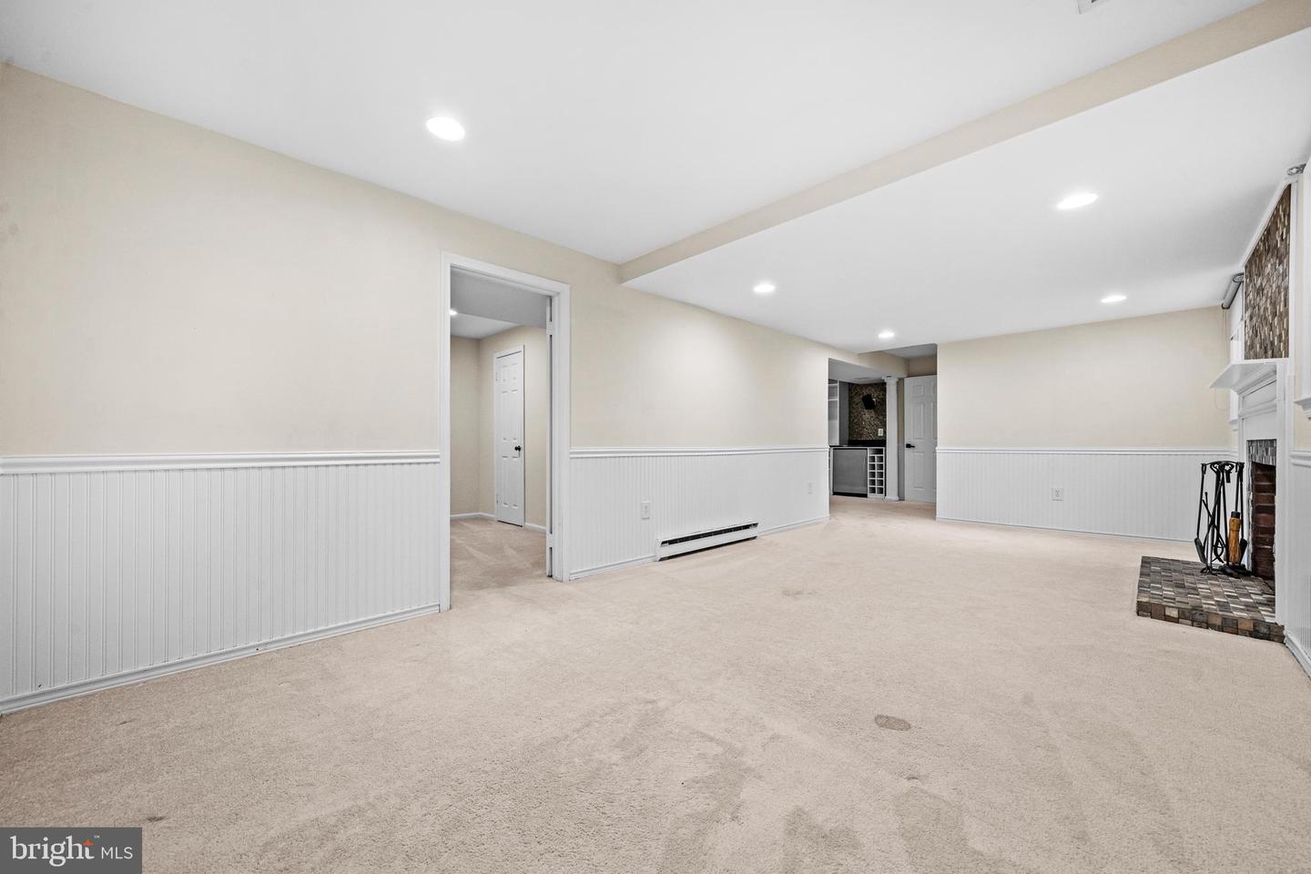 6909 CHELSEA RD, MCLEAN, Virginia 22101, 4 Bedrooms Bedrooms, ,4 BathroomsBathrooms,Residential,For sale,6909 CHELSEA RD,VAFX2291272 MLS # VAFX2291272