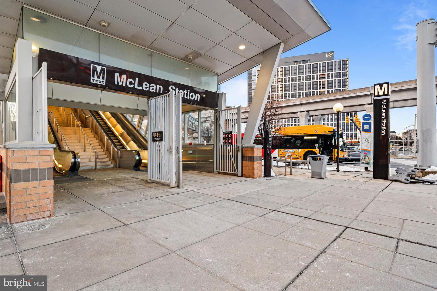 6909 CHELSEA RD, MCLEAN, Virginia 22101, 4 Bedrooms Bedrooms, ,4 BathroomsBathrooms,Residential,For sale,6909 CHELSEA RD,VAFX2291272 MLS # VAFX2291272