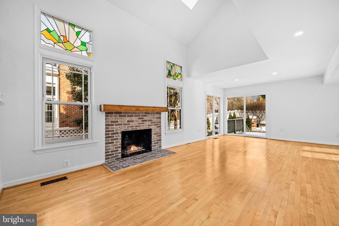 6909 CHELSEA RD, MCLEAN, Virginia 22101, 4 Bedrooms Bedrooms, ,4 BathroomsBathrooms,Residential,For sale,6909 CHELSEA RD,VAFX2291272 MLS # VAFX2291272