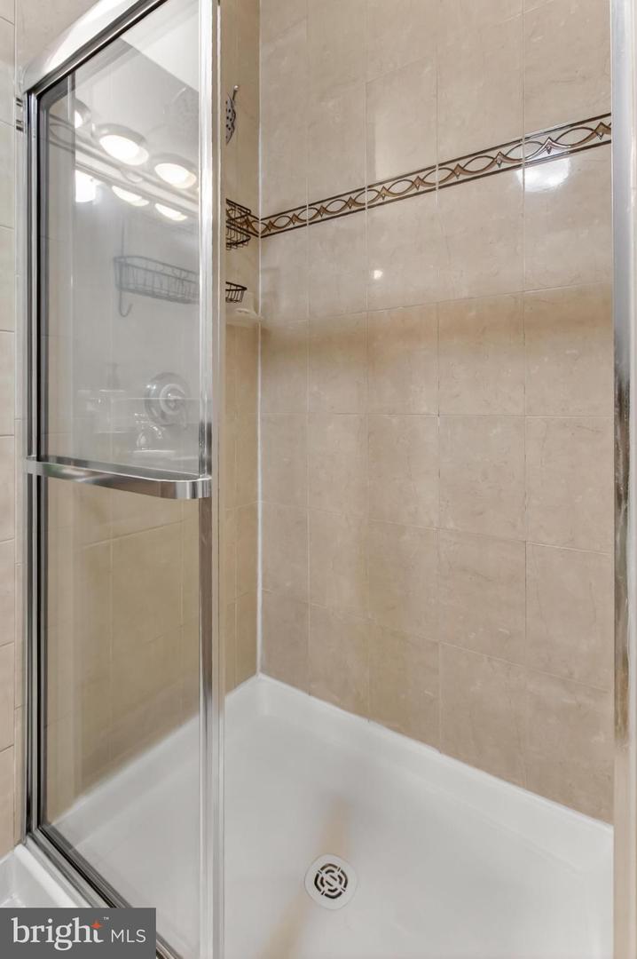 440 BELMONT BAY DR #305, WOODBRIDGE, Virginia 22191, 2 Bedrooms Bedrooms, ,2 BathroomsBathrooms,Residential,For sale,440 BELMONT BAY DR #305,VAPW2112594 MLS # VAPW2112594