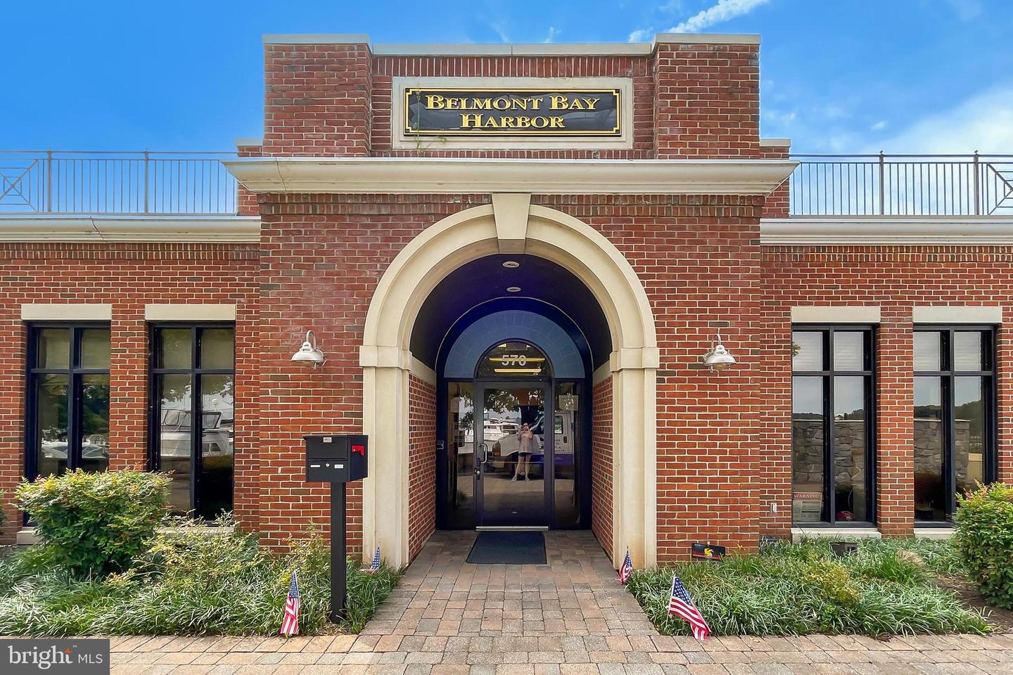 440 BELMONT BAY DR #305, WOODBRIDGE, Virginia 22191, 2 Bedrooms Bedrooms, ,2 BathroomsBathrooms,Residential,For sale,440 BELMONT BAY DR #305,VAPW2112594 MLS # VAPW2112594