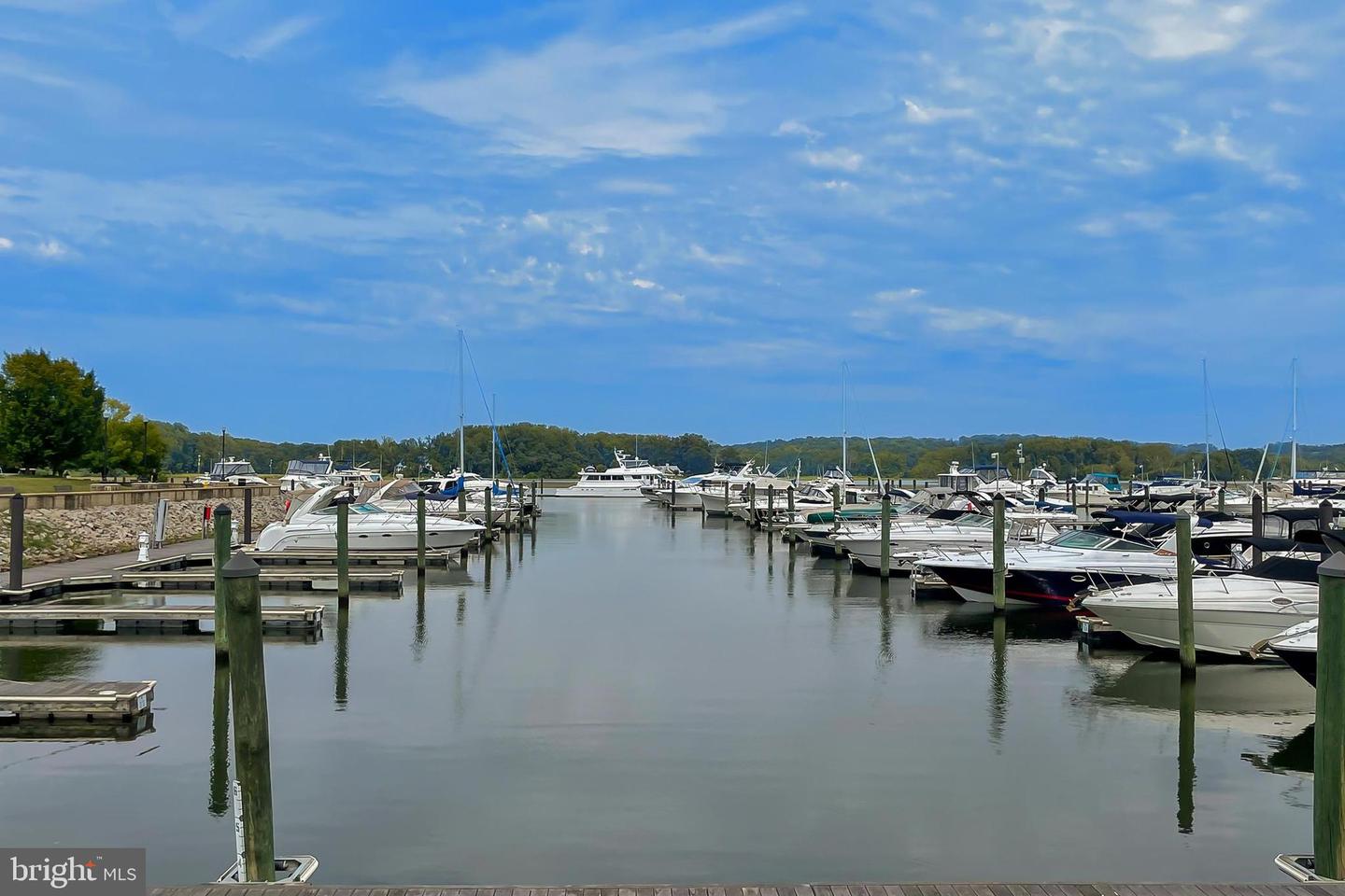 440 BELMONT BAY DR #305, WOODBRIDGE, Virginia 22191, 2 Bedrooms Bedrooms, ,2 BathroomsBathrooms,Residential,For sale,440 BELMONT BAY DR #305,VAPW2112594 MLS # VAPW2112594