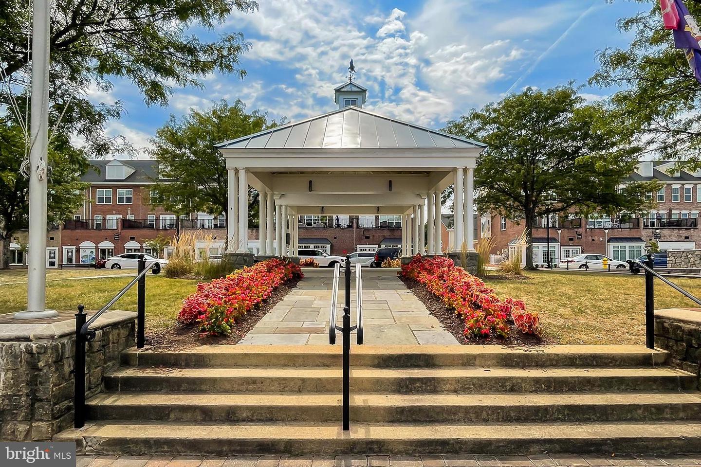 440 BELMONT BAY DR #305, WOODBRIDGE, Virginia 22191, 2 Bedrooms Bedrooms, ,2 BathroomsBathrooms,Residential,For sale,440 BELMONT BAY DR #305,VAPW2112594 MLS # VAPW2112594