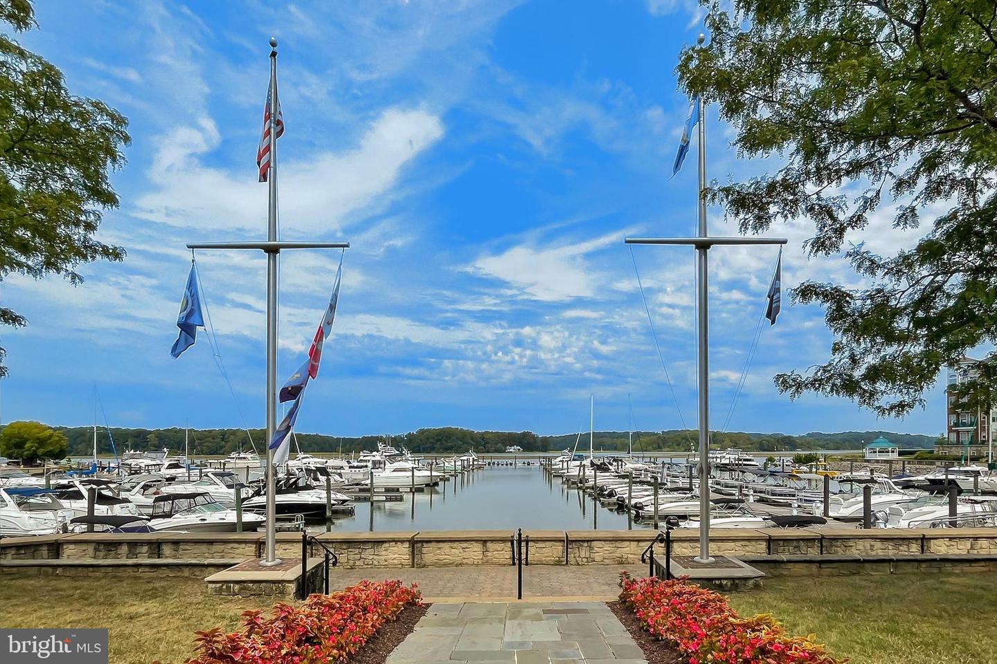 440 BELMONT BAY DR #305, WOODBRIDGE, Virginia 22191, 2 Bedrooms Bedrooms, ,2 BathroomsBathrooms,Residential,For sale,440 BELMONT BAY DR #305,VAPW2112594 MLS # VAPW2112594