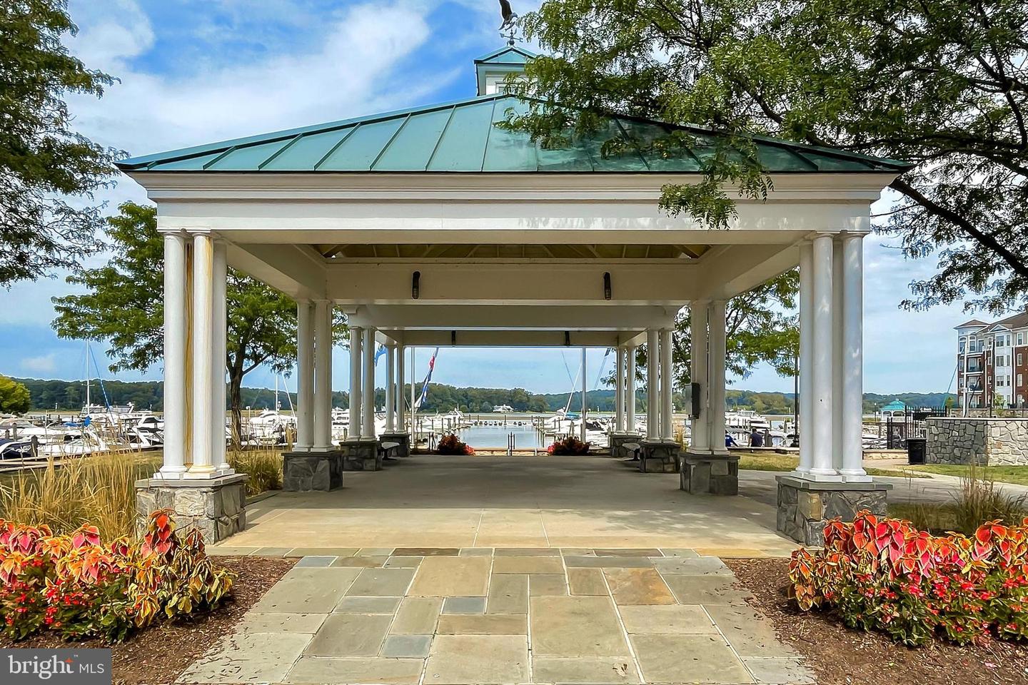 440 BELMONT BAY DR #305, WOODBRIDGE, Virginia 22191, 2 Bedrooms Bedrooms, ,2 BathroomsBathrooms,Residential,For sale,440 BELMONT BAY DR #305,VAPW2112594 MLS # VAPW2112594