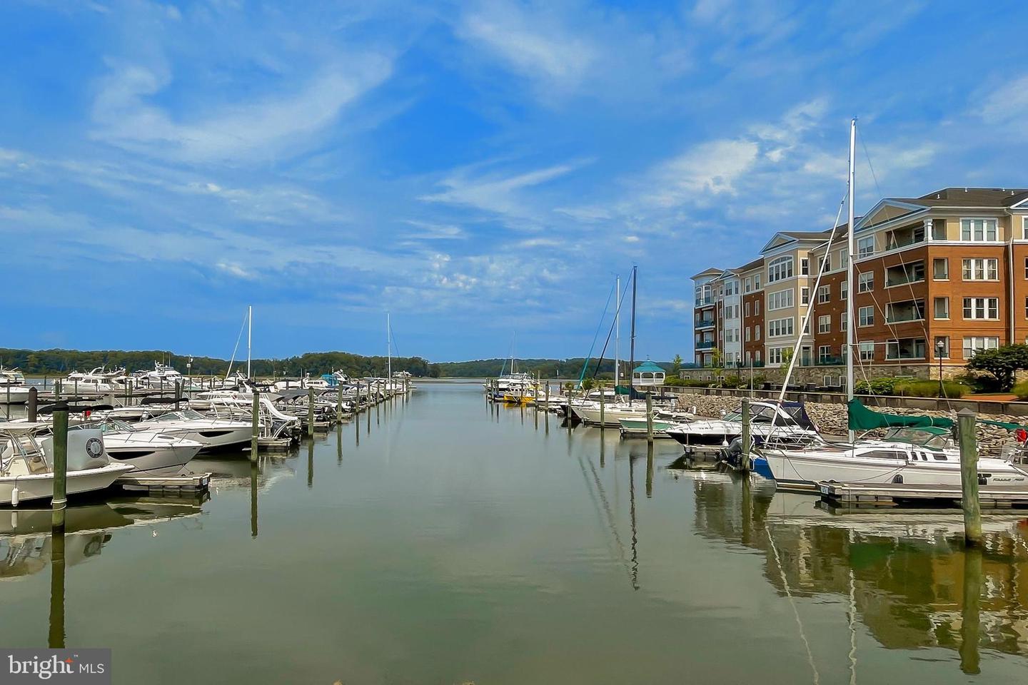 440 BELMONT BAY DR #305, WOODBRIDGE, Virginia 22191, 2 Bedrooms Bedrooms, ,2 BathroomsBathrooms,Residential,For sale,440 BELMONT BAY DR #305,VAPW2112594 MLS # VAPW2112594