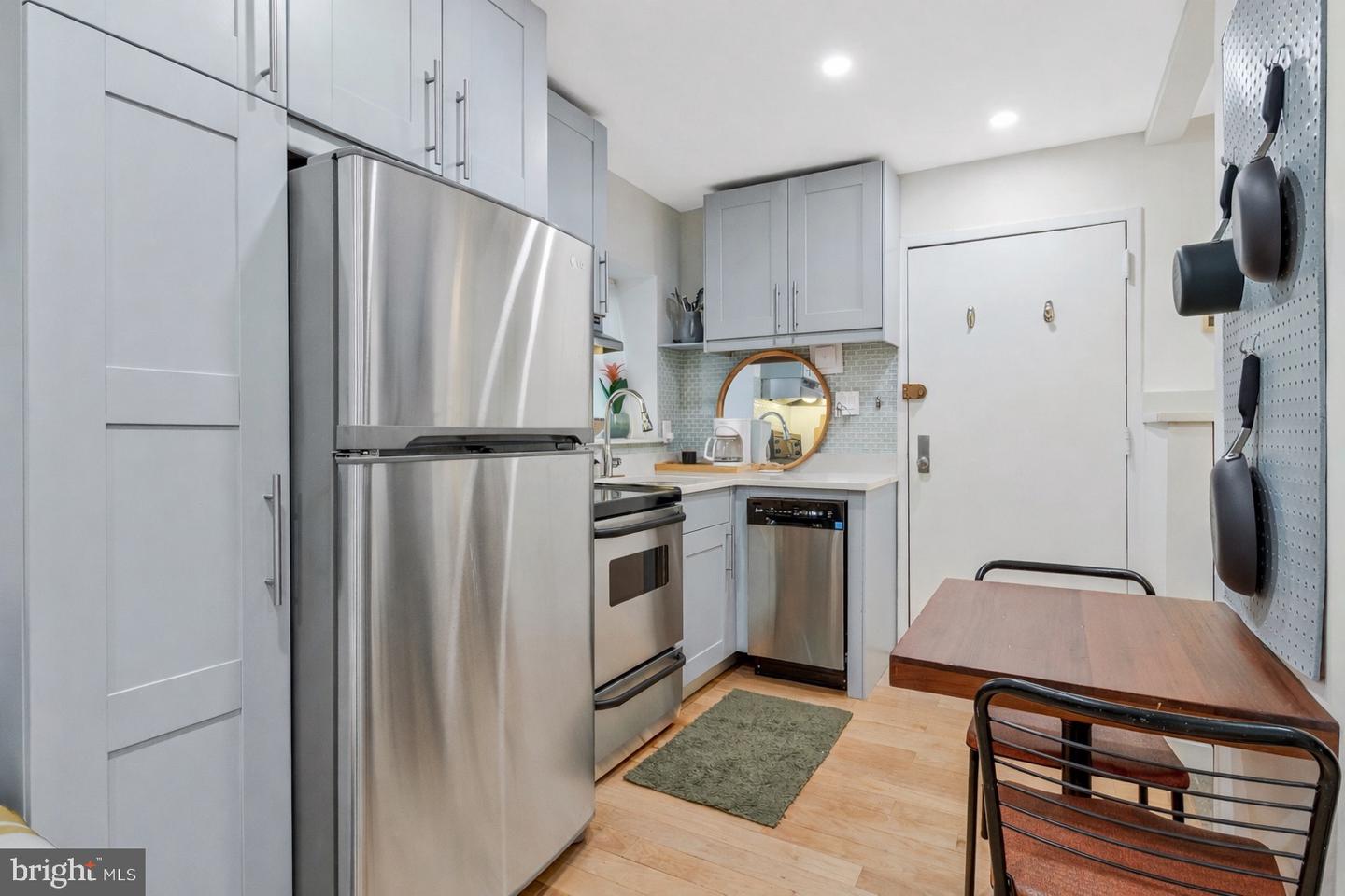 1900 15TH ST NW #4, WASHINGTON, District Of Columbia 20009, ,1 BathroomBathrooms,Residential,For sale,1900 15TH ST NW #4,DCDC2246476 MLS # DCDC2246476