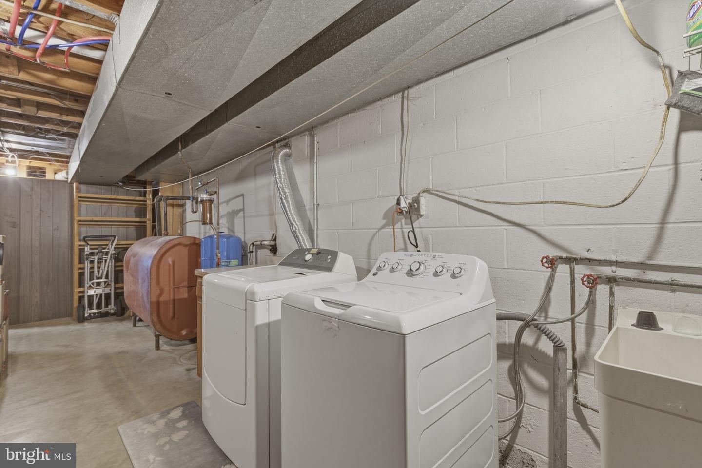 212 MASONS LN SE, LEESBURG, Virginia 20175, 2 Bedrooms Bedrooms, ,2 BathroomsBathrooms,Residential,For sale,212 MASONS LN SE,VALO2116064 MLS # VALO2116064 212 MASONS LN SE, LEESBURG, Virginia 20175, 2 Bedrooms Bedrooms, ,2 BathroomsBathrooms,Residential,For sale,212 MASONS LN SE,VALO2116064 MLS # VALO2116064