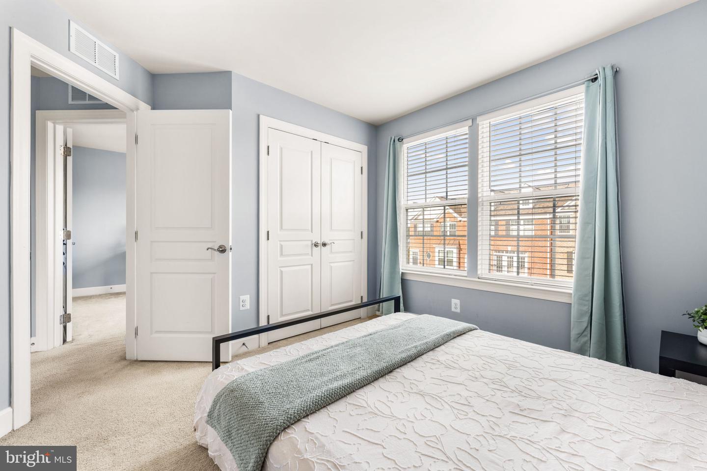 6262 SUMMIT POINT CT, ALEXANDRIA, Virginia 22310, 3 Bedrooms Bedrooms, ,2 BathroomsBathrooms,Residential,For sale,6262 SUMMIT POINT CT,VAFX2291410 MLS # VAFX2291410