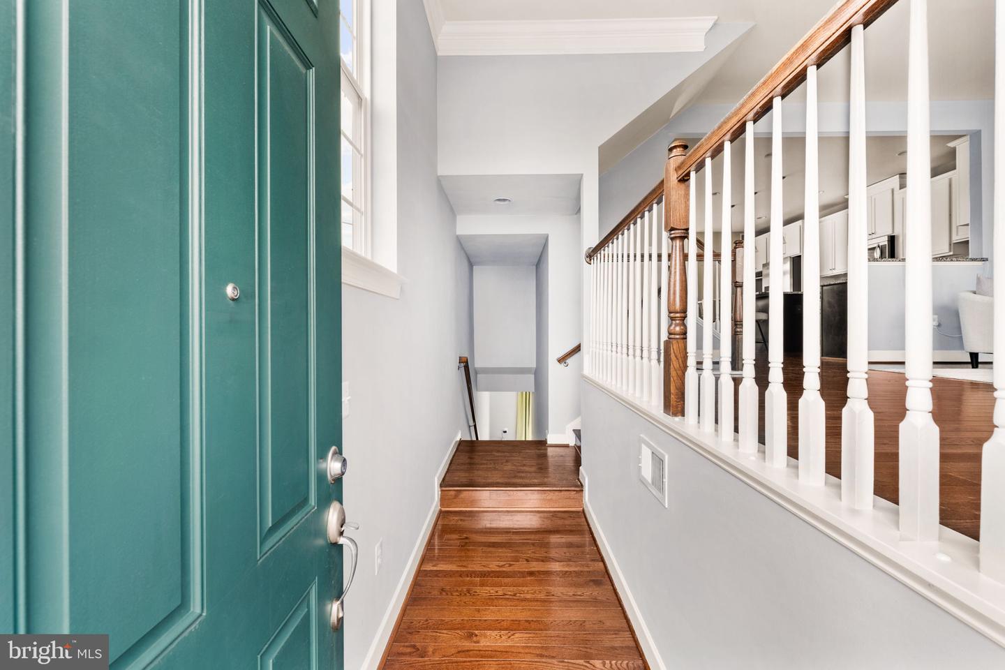 6262 SUMMIT POINT CT, ALEXANDRIA, Virginia 22310, 3 Bedrooms Bedrooms, ,2 BathroomsBathrooms,Residential,For sale,6262 SUMMIT POINT CT,VAFX2291410 MLS # VAFX2291410