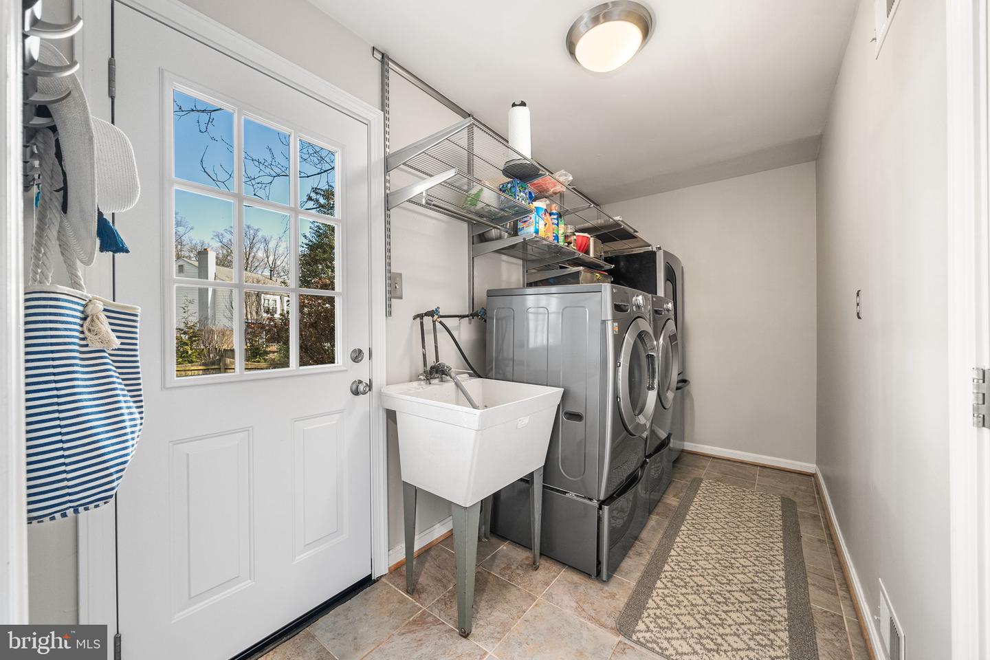 2613 LEMONTREE LN, VIENNA, Virginia 22181, 4 Bedrooms Bedrooms, ,2 BathroomsBathrooms,Residential,For sale,2613 LEMONTREE LN,VAFX2291464 MLS # VAFX2291464