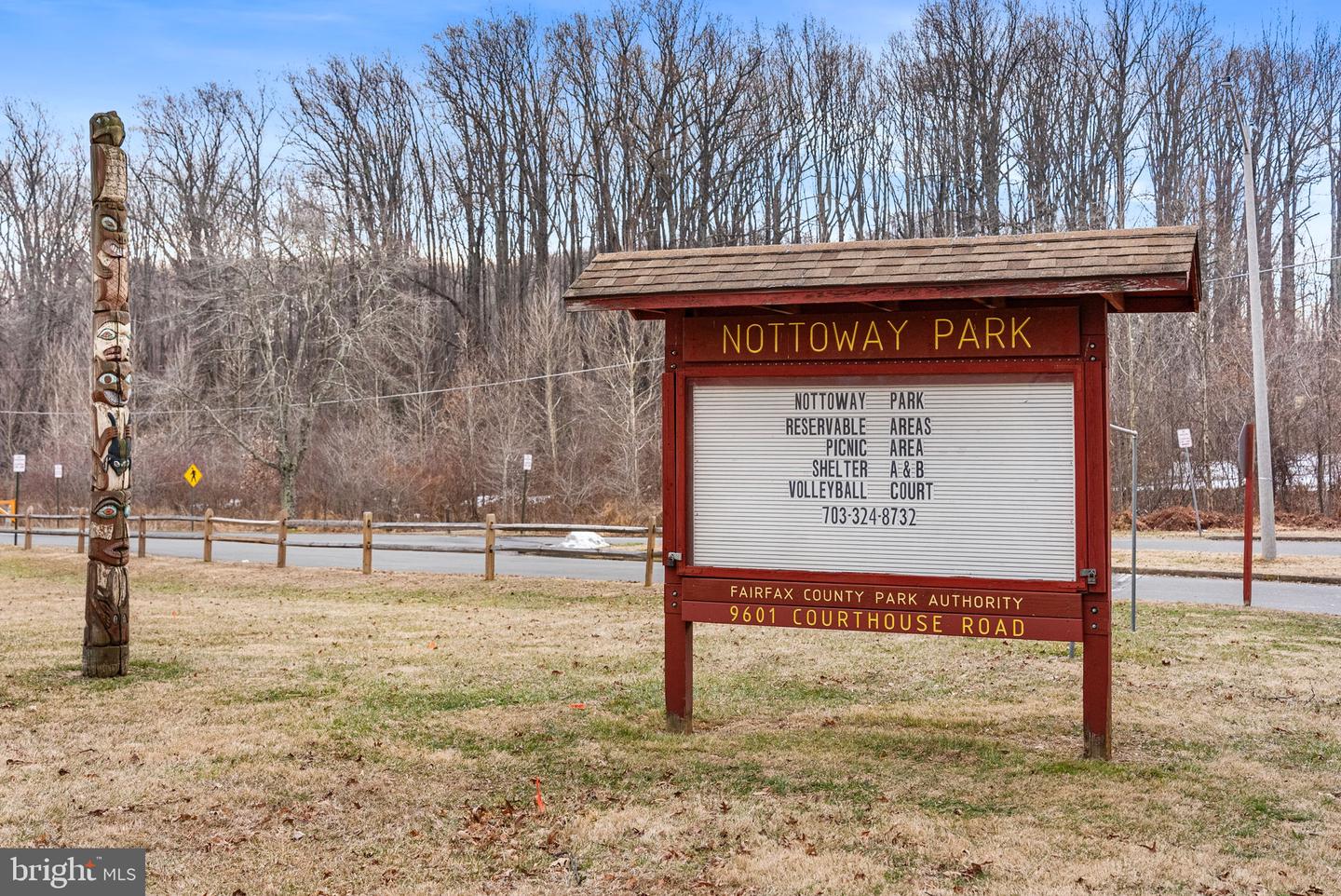 2613 LEMONTREE LN, VIENNA, Virginia 22181, 4 Bedrooms Bedrooms, ,2 BathroomsBathrooms,Residential,For sale,2613 LEMONTREE LN,VAFX2291464 MLS # VAFX2291464