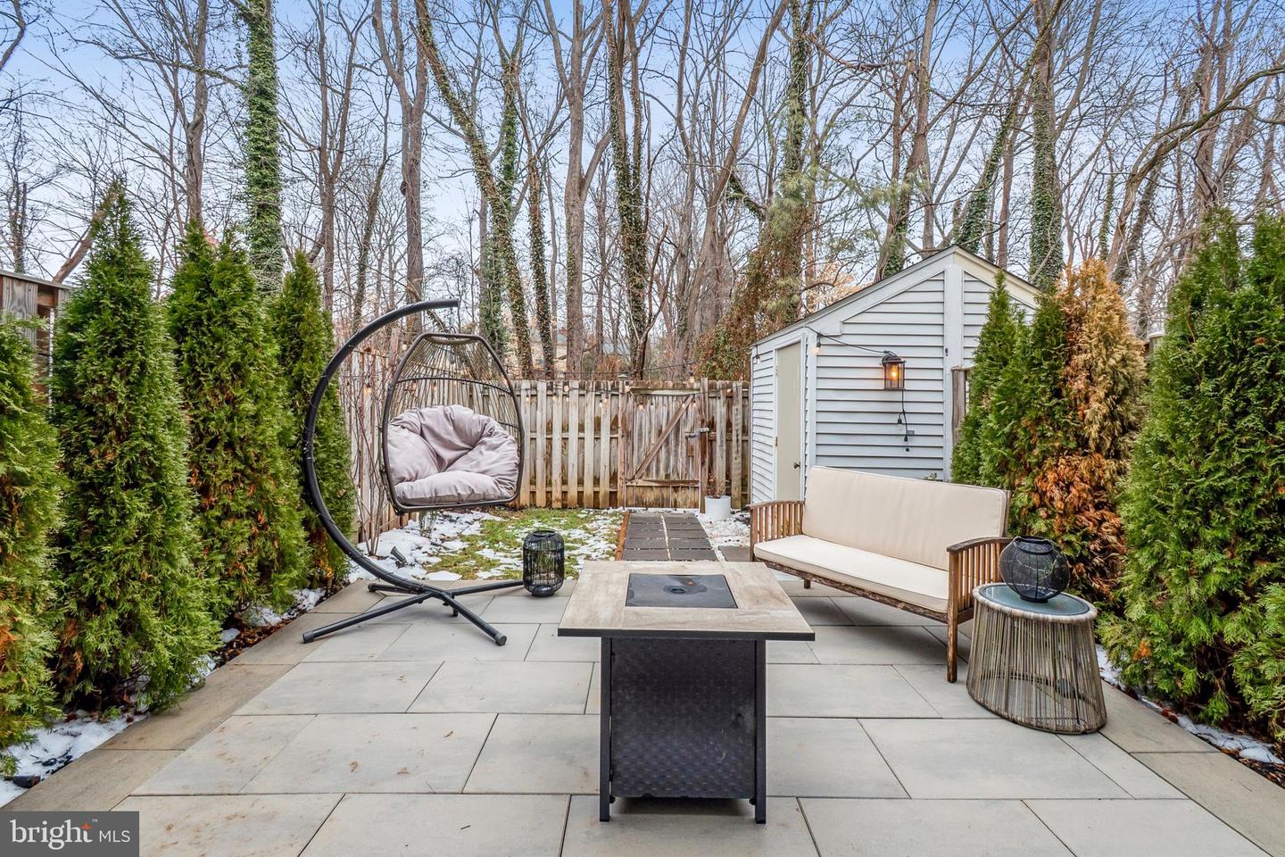 7104 COLD SPRING CT, ALEXANDRIA, Virginia 22306, 2 Bedrooms Bedrooms, ,1 BathroomBathrooms,Residential,For sale,7104 COLD SPRING CT,VAFX2291468 MLS # VAFX2291468