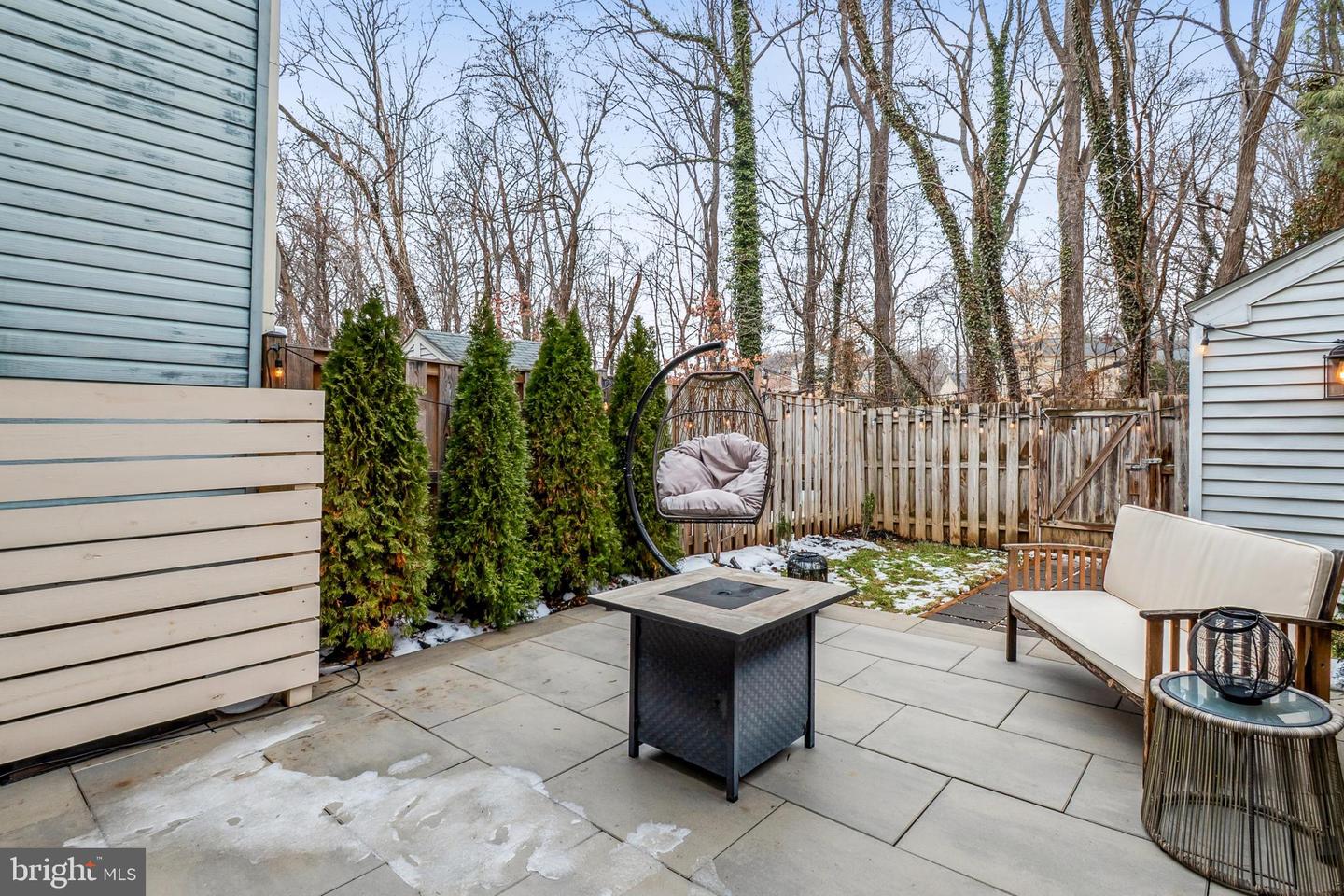 7104 COLD SPRING CT, ALEXANDRIA, Virginia 22306, 2 Bedrooms Bedrooms, ,1 BathroomBathrooms,Residential,For sale,7104 COLD SPRING CT,VAFX2291468 MLS # VAFX2291468