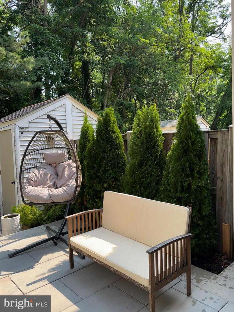 7104 COLD SPRING CT, ALEXANDRIA, Virginia 22306, 2 Bedrooms Bedrooms, ,1 BathroomBathrooms,Residential,For sale,7104 COLD SPRING CT,VAFX2291468 MLS # VAFX2291468