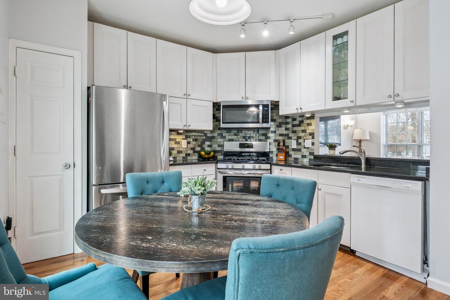 7104 COLD SPRING CT, ALEXANDRIA, Virginia 22306, 2 Bedrooms Bedrooms, ,1 BathroomBathrooms,Residential,For sale,7104 COLD SPRING CT,VAFX2291468 MLS # VAFX2291468