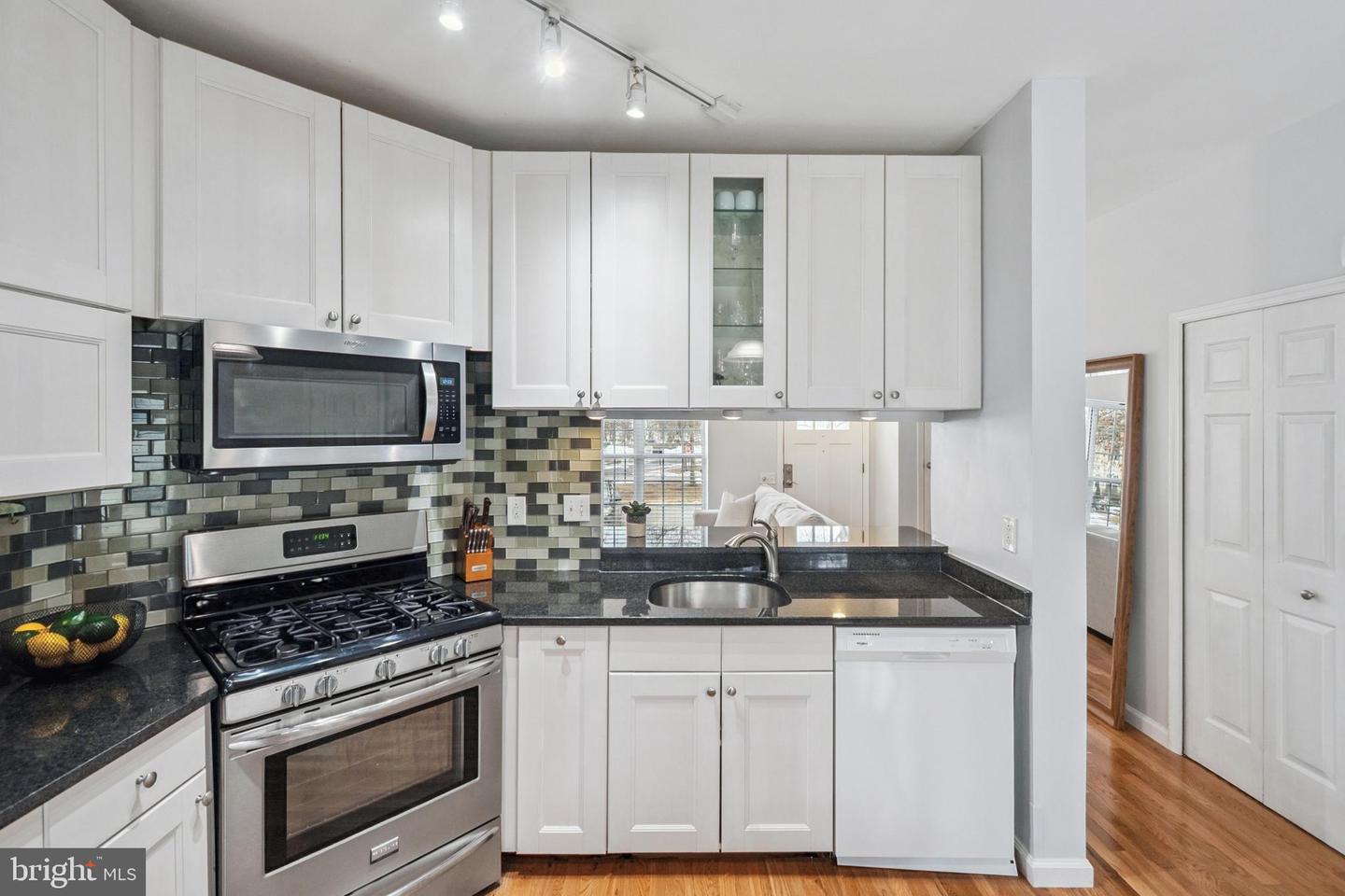 7104 COLD SPRING CT, ALEXANDRIA, Virginia 22306, 2 Bedrooms Bedrooms, ,1 BathroomBathrooms,Residential,For sale,7104 COLD SPRING CT,VAFX2291468 MLS # VAFX2291468