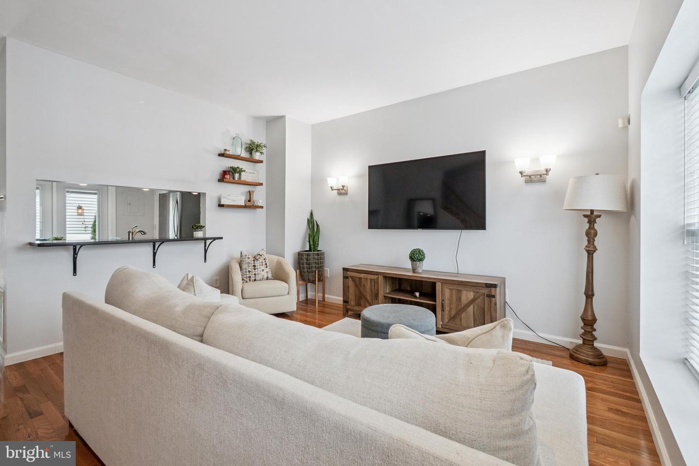 7104 COLD SPRING CT, ALEXANDRIA, Virginia 22306, 2 Bedrooms Bedrooms, ,1 BathroomBathrooms,Residential,For sale,7104 COLD SPRING CT,VAFX2291468 MLS # VAFX2291468