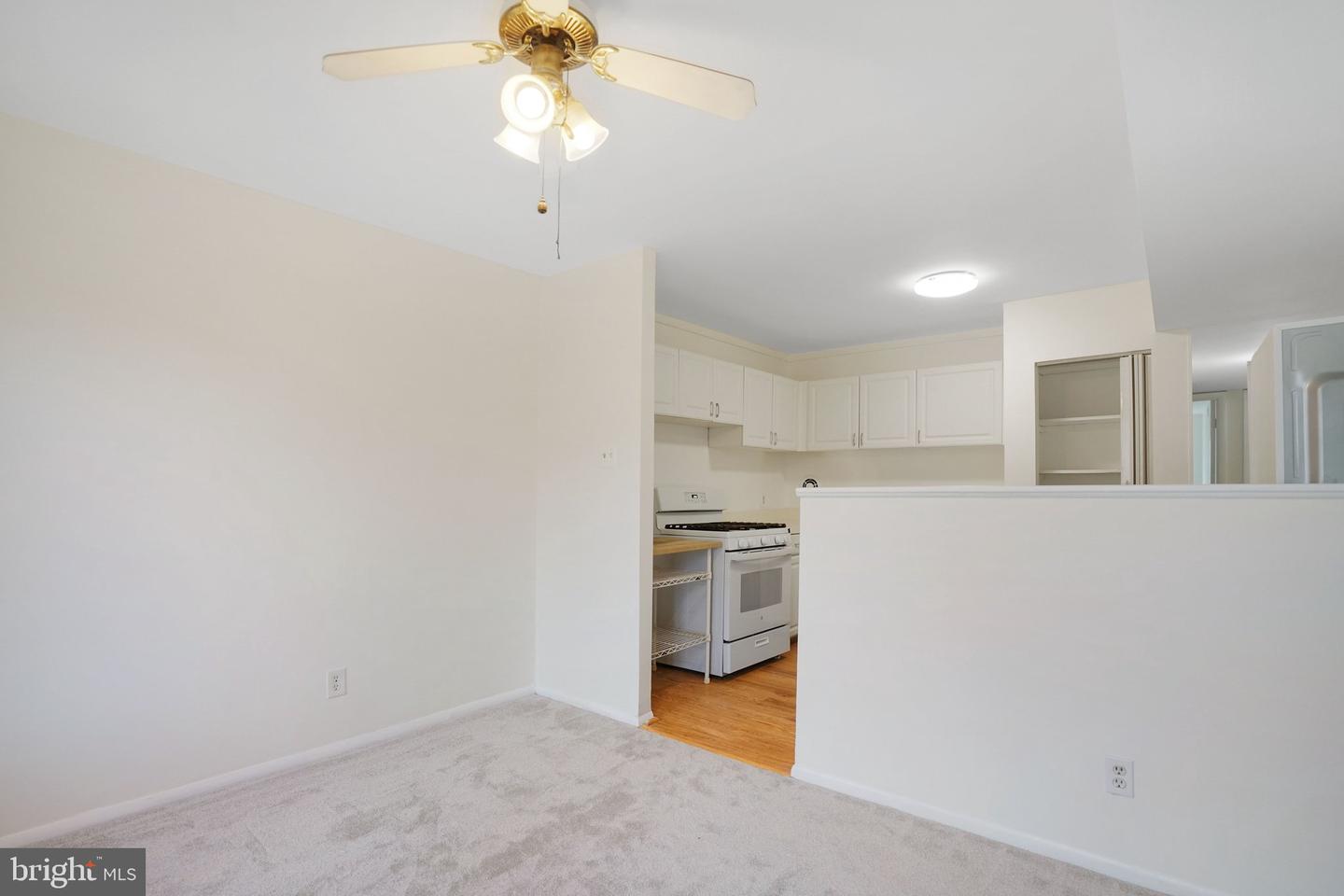 5020 7TH RD S #102, ARLINGTON, Virginia 22204, 2 Bedrooms Bedrooms, ,1 BathroomBathrooms,Residential,For sale,5020 7TH RD S #102,VAAR2069002 MLS # VAAR2069002