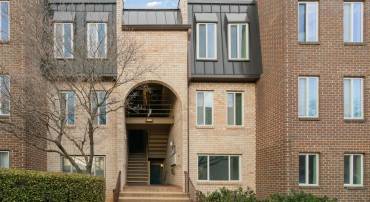 5020 7TH RD S #102, ARLINGTON, Virginia 22204, 2 Bedrooms Bedrooms, ,1 BathroomBathrooms,Residential,For sale,5020 7TH RD S #102,VAAR2069002 MLS # VAAR2069002
