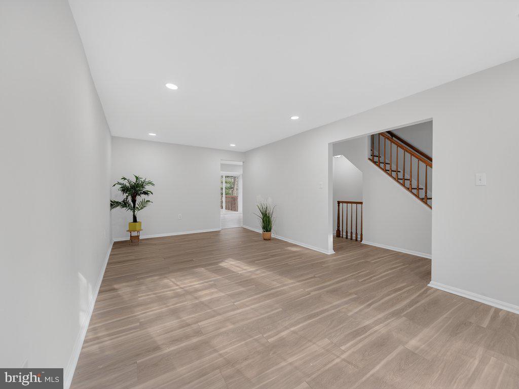 10278 COLONY PARK DR, FAIRFAX, Virginia 22032, 3 Bedrooms Bedrooms, ,3 BathroomsBathrooms,Residential,For sale,10278 COLONY PARK DR,VAFX2291472 MLS # VAFX2291472