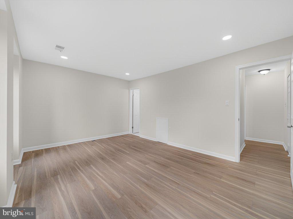 10278 COLONY PARK DR, FAIRFAX, Virginia 22032, 3 Bedrooms Bedrooms, ,3 BathroomsBathrooms,Residential,For sale,10278 COLONY PARK DR,VAFX2291472 MLS # VAFX2291472