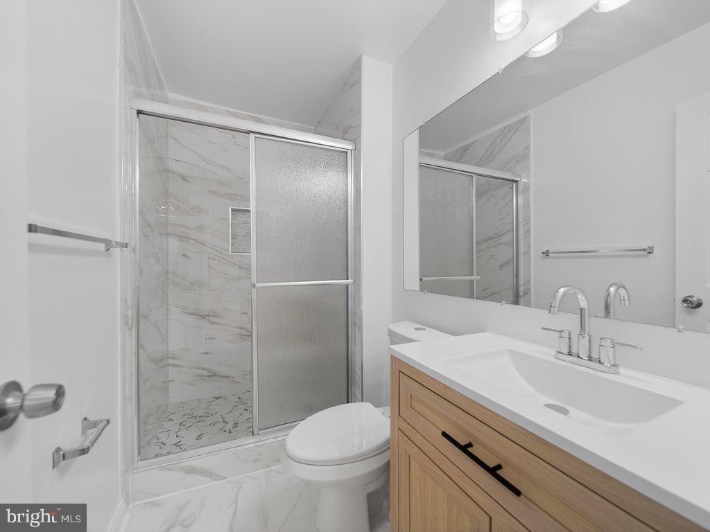 10278 COLONY PARK DR, FAIRFAX, Virginia 22032, 3 Bedrooms Bedrooms, ,3 BathroomsBathrooms,Residential,For sale,10278 COLONY PARK DR,VAFX2291472 MLS # VAFX2291472