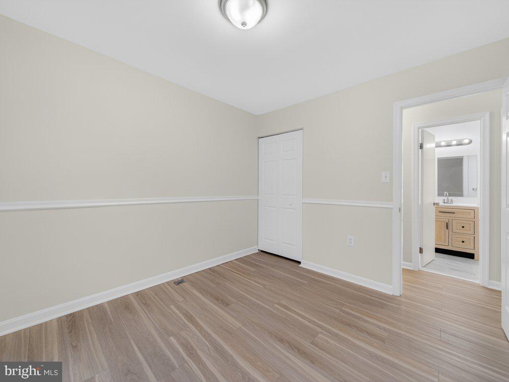 10278 COLONY PARK DR, FAIRFAX, Virginia 22032, 3 Bedrooms Bedrooms, ,3 BathroomsBathrooms,Residential,For sale,10278 COLONY PARK DR,VAFX2291472 MLS # VAFX2291472