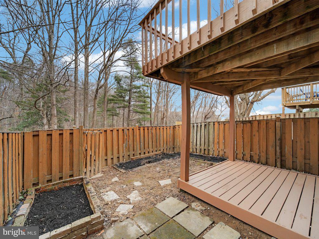 10278 COLONY PARK DR, FAIRFAX, Virginia 22032, 3 Bedrooms Bedrooms, ,3 BathroomsBathrooms,Residential,For sale,10278 COLONY PARK DR,VAFX2291472 MLS # VAFX2291472