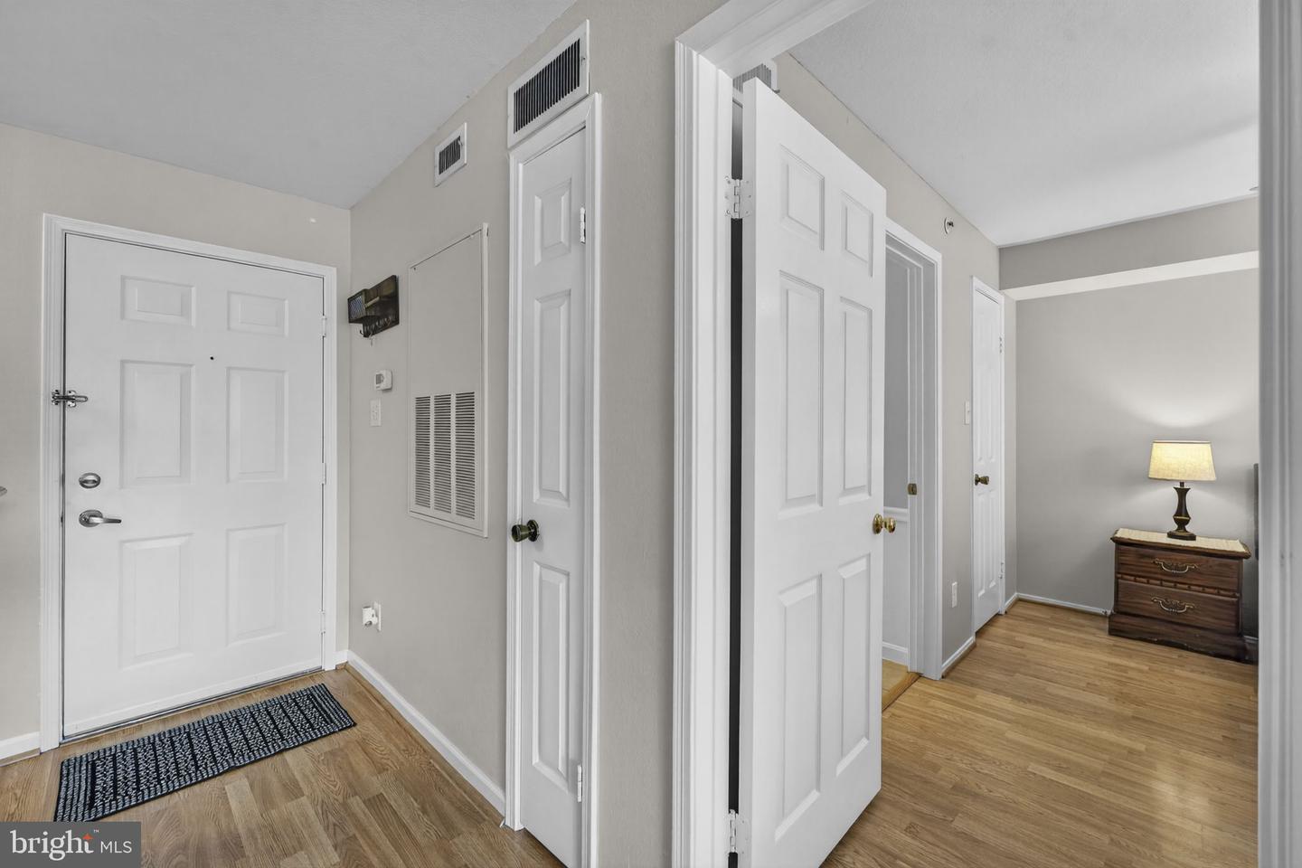 3313 WYNDHAM CIR #2210, ALEXANDRIA, Virginia 22302, 1 Bedroom Bedrooms, ,1 BathroomBathrooms,Residential,For sale,3313 WYNDHAM CIR #2210,VAAX2054264 MLS # VAAX2054264