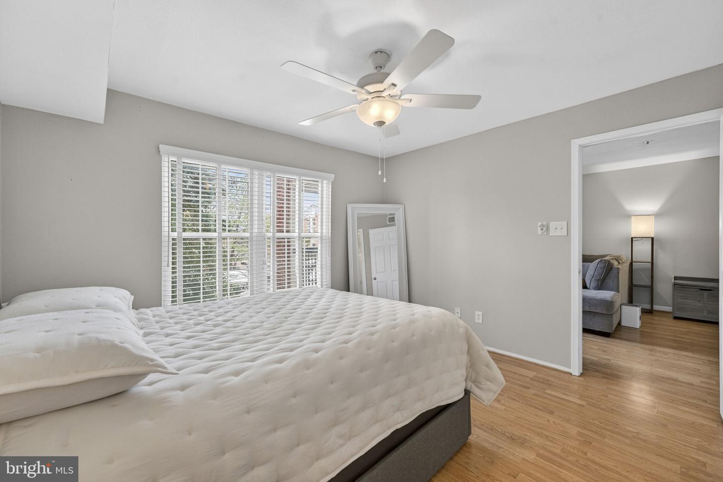 3313 WYNDHAM CIR #2210, ALEXANDRIA, Virginia 22302, 1 Bedroom Bedrooms, ,1 BathroomBathrooms,Residential,For sale,3313 WYNDHAM CIR #2210,VAAX2054264 MLS # VAAX2054264