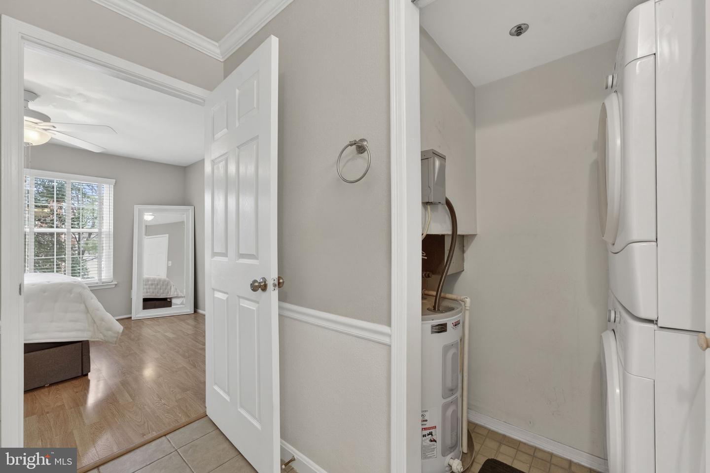 3313 WYNDHAM CIR #2210, ALEXANDRIA, Virginia 22302, 1 Bedroom Bedrooms, ,1 BathroomBathrooms,Residential,For sale,3313 WYNDHAM CIR #2210,VAAX2054264 MLS # VAAX2054264