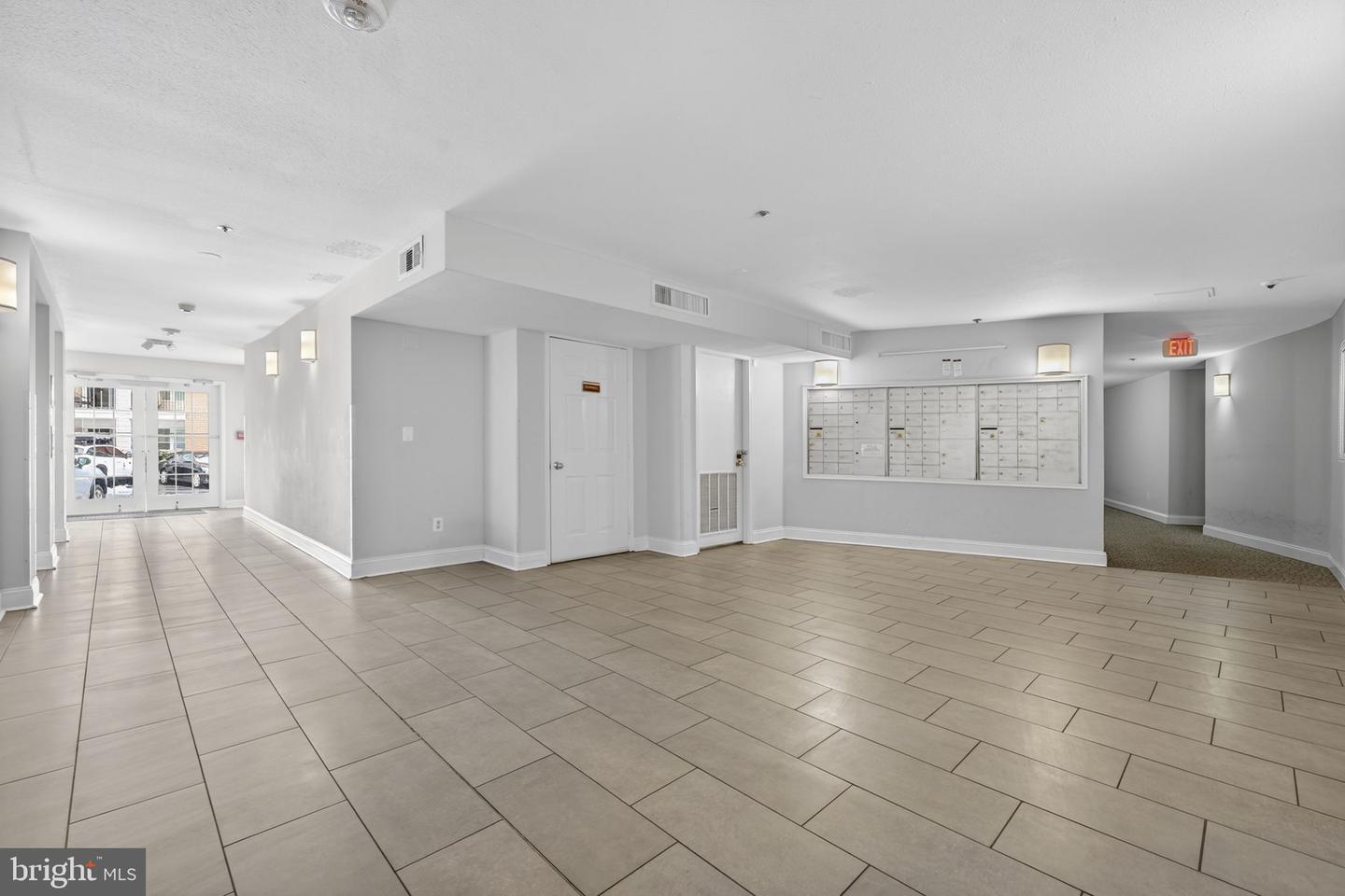 3313 WYNDHAM CIR #2210, ALEXANDRIA, Virginia 22302, 1 Bedroom Bedrooms, ,1 BathroomBathrooms,Residential,For sale,3313 WYNDHAM CIR #2210,VAAX2054264 MLS # VAAX2054264