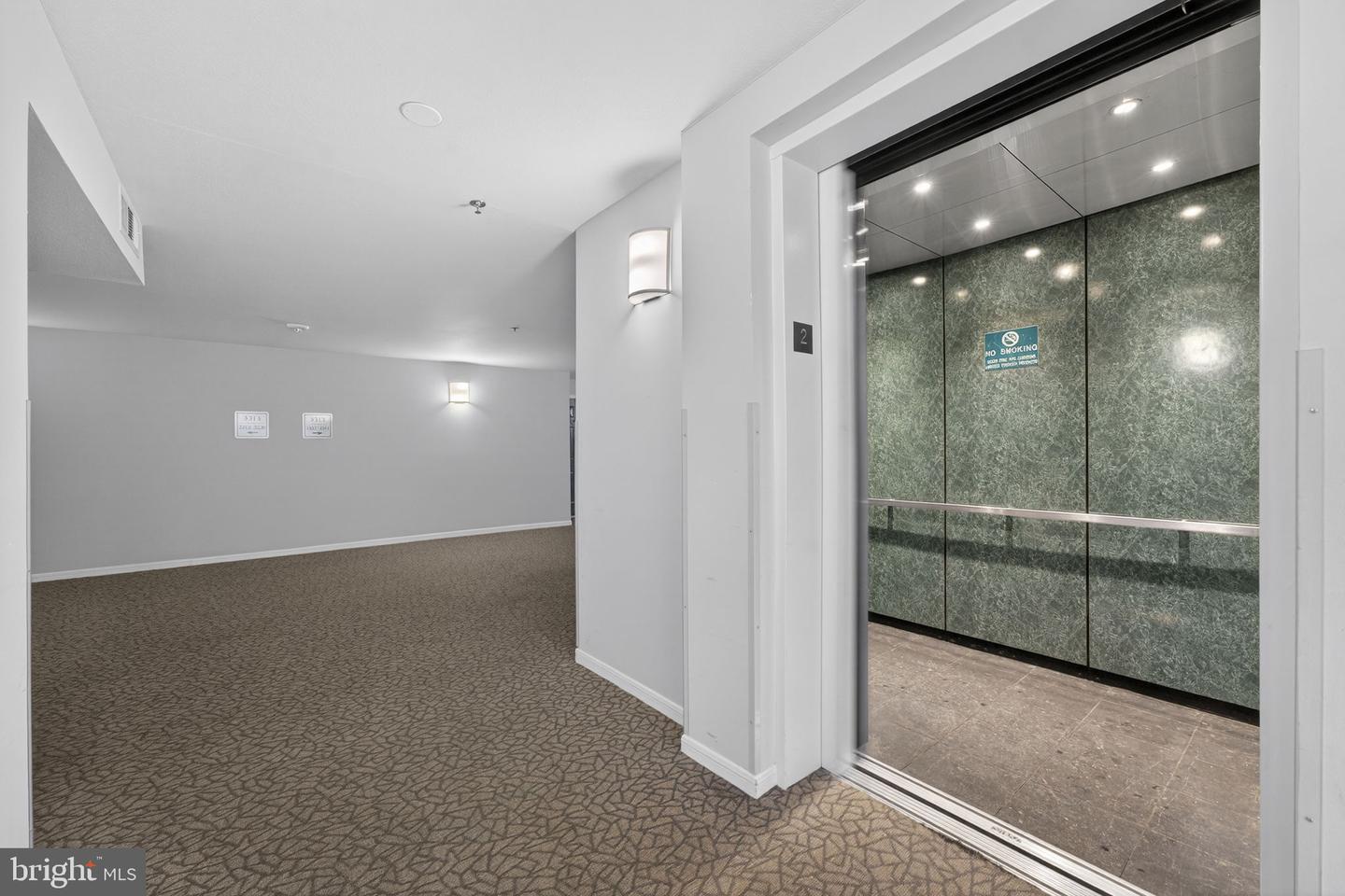 3313 WYNDHAM CIR #2210, ALEXANDRIA, Virginia 22302, 1 Bedroom Bedrooms, ,1 BathroomBathrooms,Residential,For sale,3313 WYNDHAM CIR #2210,VAAX2054264 MLS # VAAX2054264