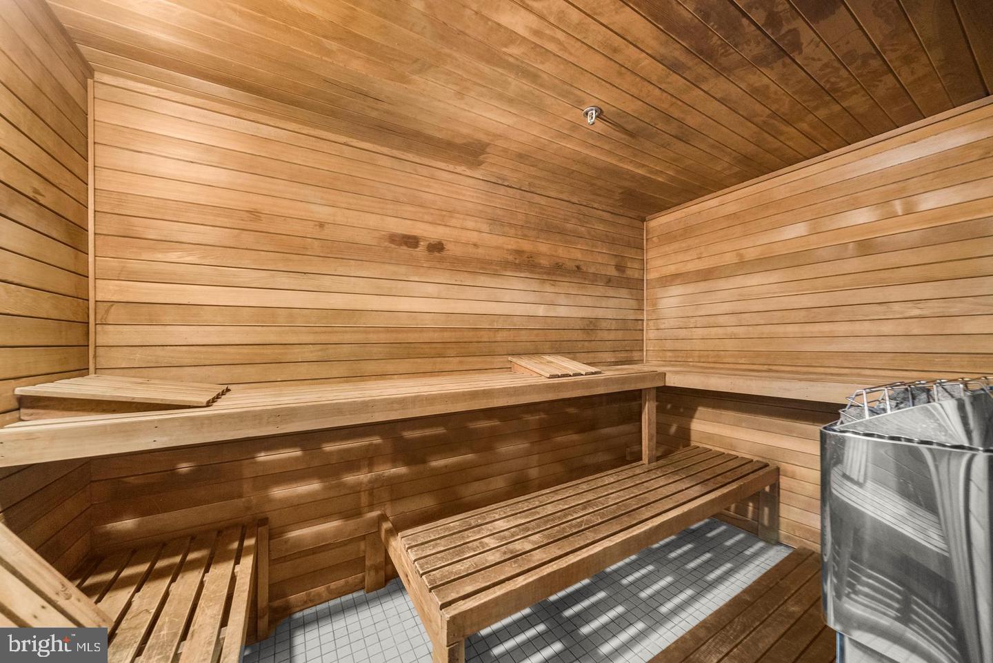 3313 WYNDHAM CIR #2210, ALEXANDRIA, Virginia 22302, 1 Bedroom Bedrooms, ,1 BathroomBathrooms,Residential,For sale,3313 WYNDHAM CIR #2210,VAAX2054264 MLS # VAAX2054264