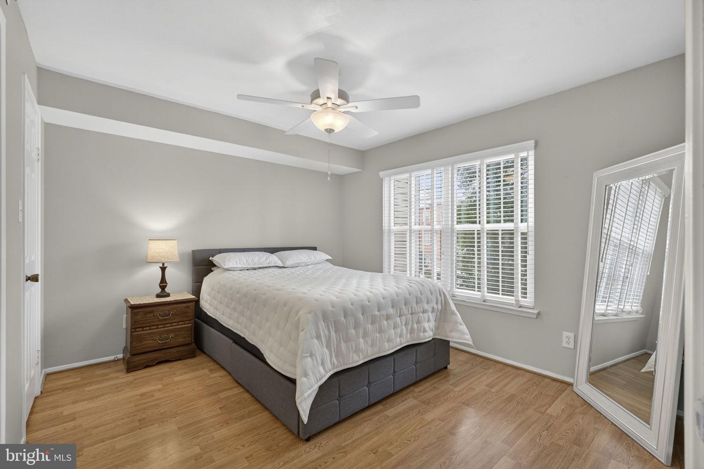 3313 WYNDHAM CIR #2210, ALEXANDRIA, Virginia 22302, 1 Bedroom Bedrooms, ,1 BathroomBathrooms,Residential,For sale,3313 WYNDHAM CIR #2210,VAAX2054264 MLS # VAAX2054264