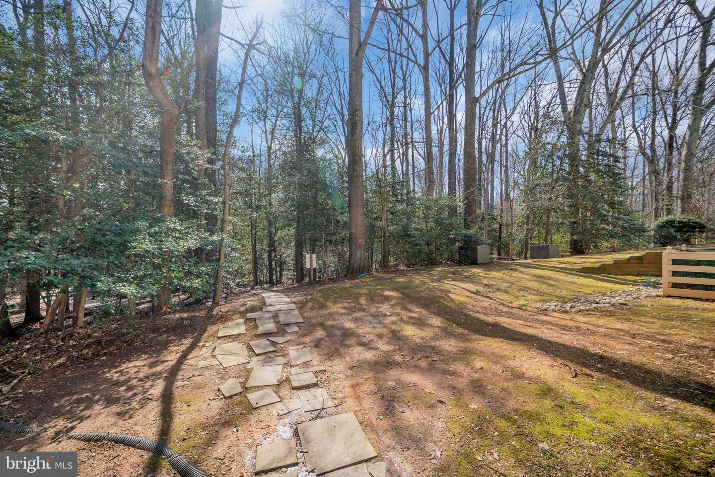 2233 LOVEDALE LN #L, RESTON, Virginia 20191, 2 Bedrooms Bedrooms, ,2 BathroomsBathrooms,Residential,For sale,2233 LOVEDALE LN #L,VAFX2291494 MLS # VAFX2291494