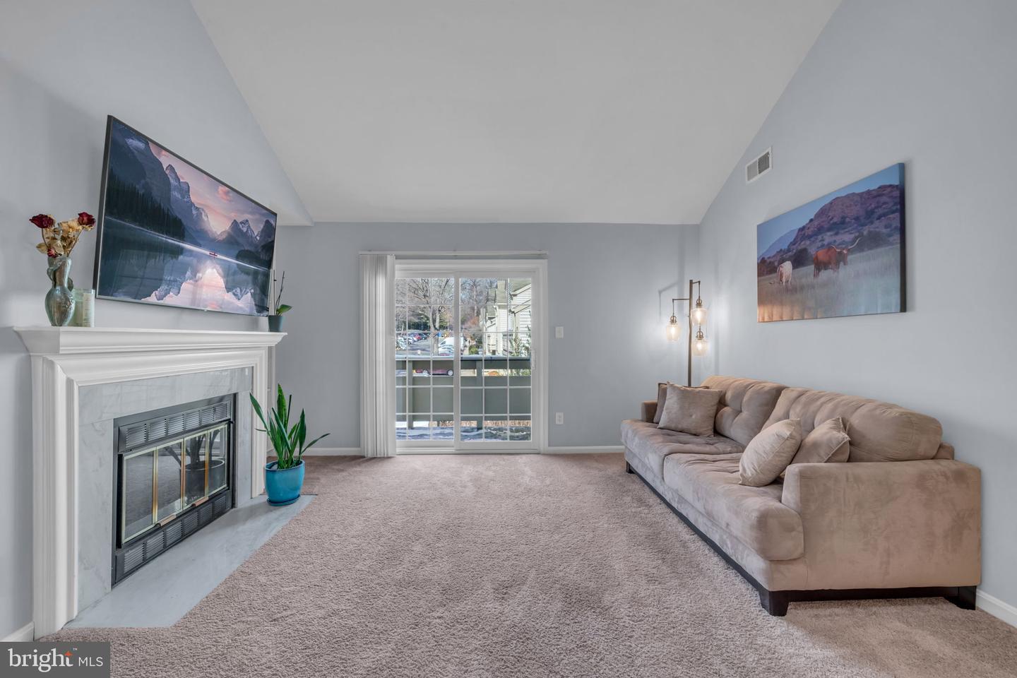 2233 LOVEDALE LN #L, RESTON, Virginia 20191, 2 Bedrooms Bedrooms, ,2 BathroomsBathrooms,Residential,For sale,2233 LOVEDALE LN #L,VAFX2291494 MLS # VAFX2291494