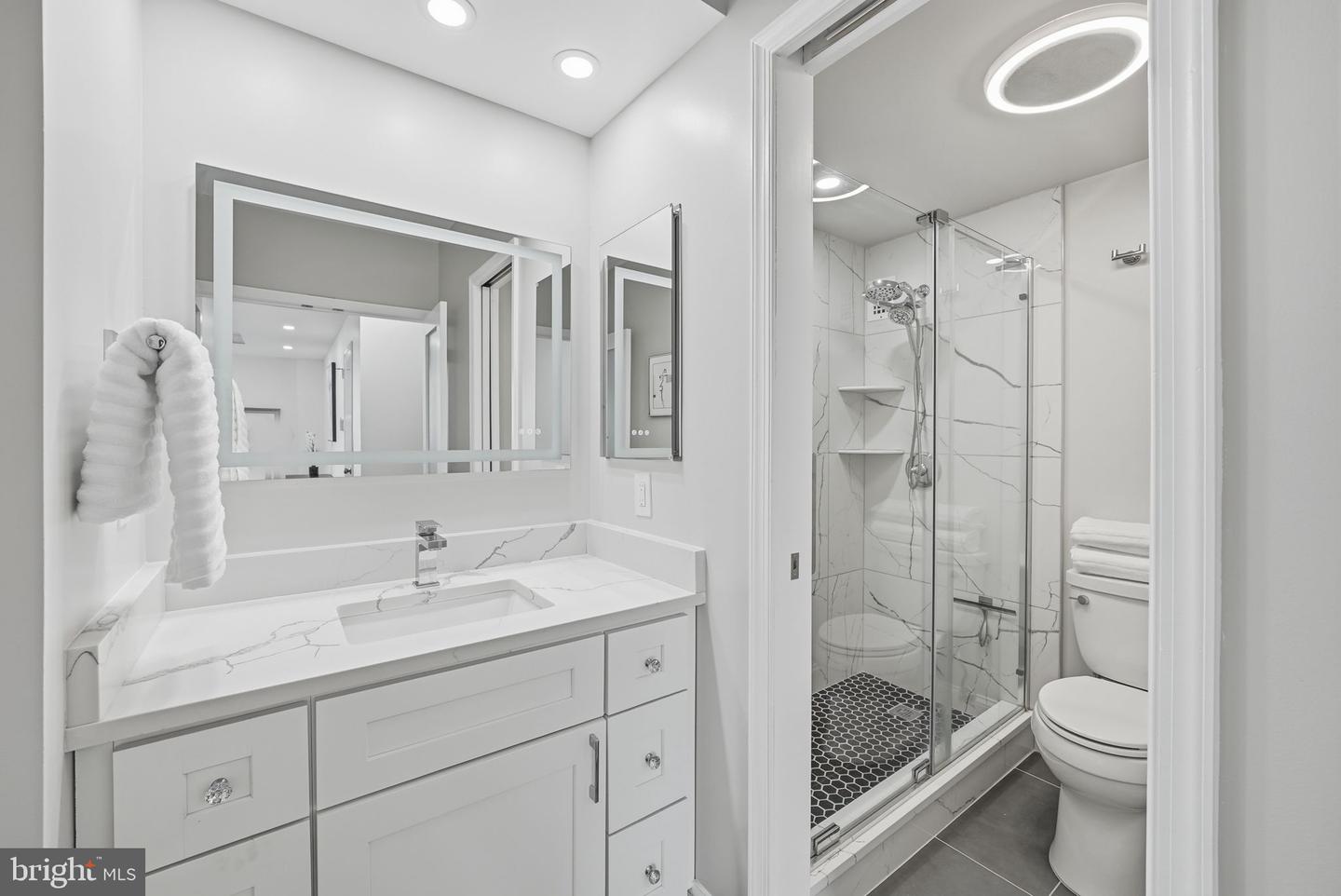 3701 S GEORGE MASON DR #1813N, FALLS CHURCH, Virginia 22041, 2 Bedrooms Bedrooms, ,1 BathroomBathrooms,Residential,For sale,3701 S GEORGE MASON DR #1813N,VAFX2291504 MLS # VAFX2291504