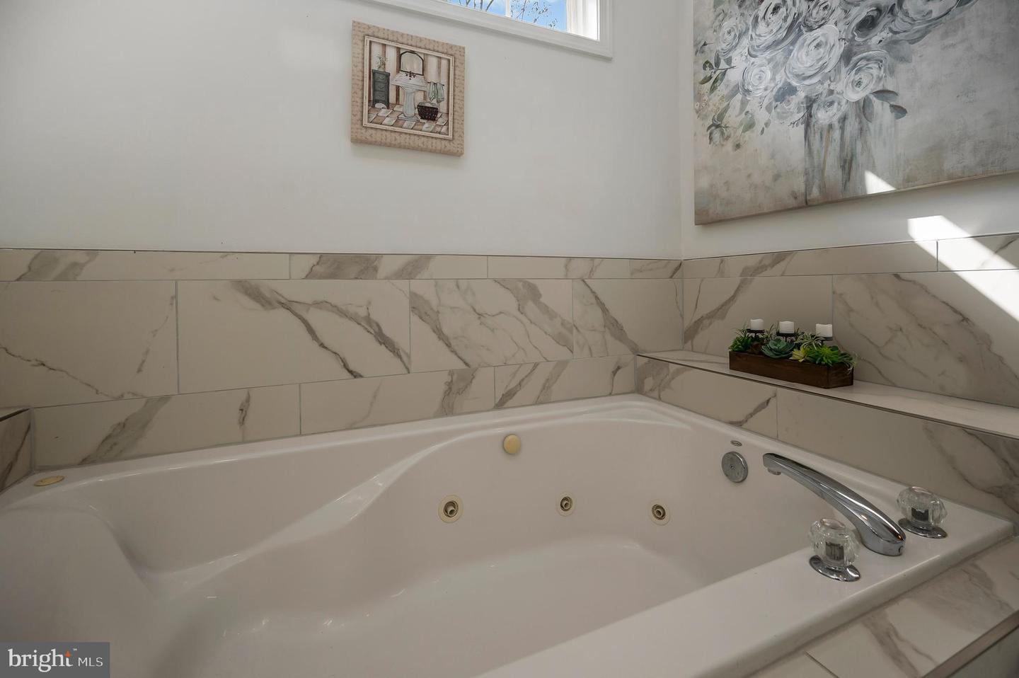 204 WAKEFIELD DR, LOCUST GROVE, Virginia 22508, 3 Bedrooms Bedrooms, ,2 BathroomsBathrooms,Residential,For sale,204 WAKEFIELD DR,VAOR2013330 MLS # VAOR2013330