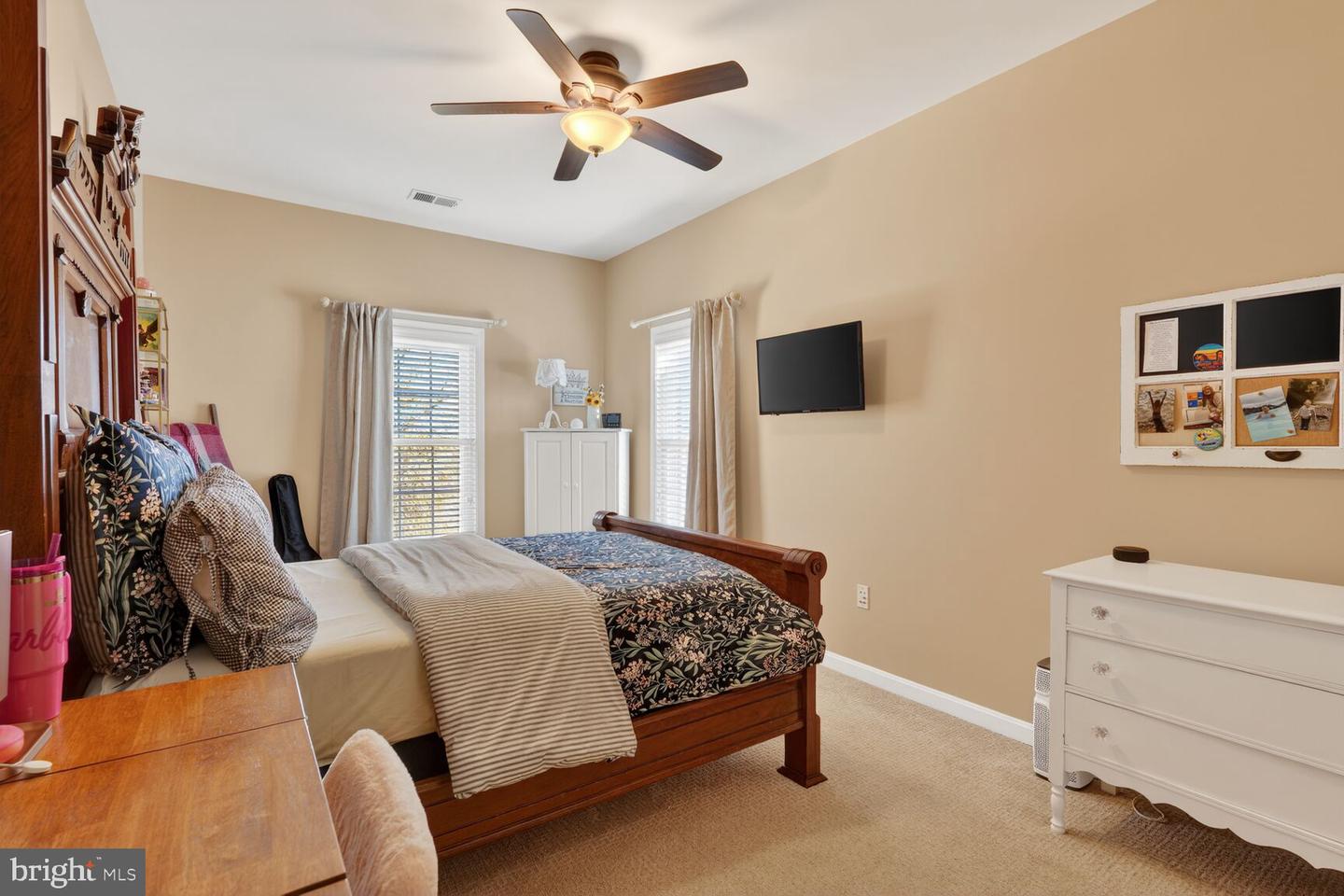 9540 5TH PL, LORTON, Virginia 22079, 4 Bedrooms Bedrooms, ,4 BathroomsBathrooms,Residential,For sale,9540 5TH PL,VAFX2291558 MLS # VAFX2291558