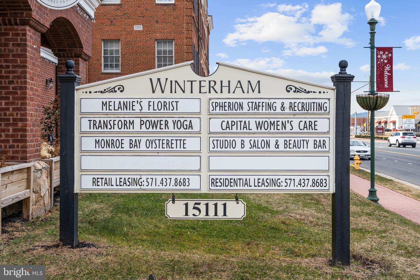 5755 HUNTON WOOD DR, BROAD RUN, Virginia 20137, 4 Bedrooms Bedrooms, ,3 BathroomsBathrooms,Residential,For sale,5755 HUNTON WOOD DR,VAFQ2020600 MLS # VAFQ2020600