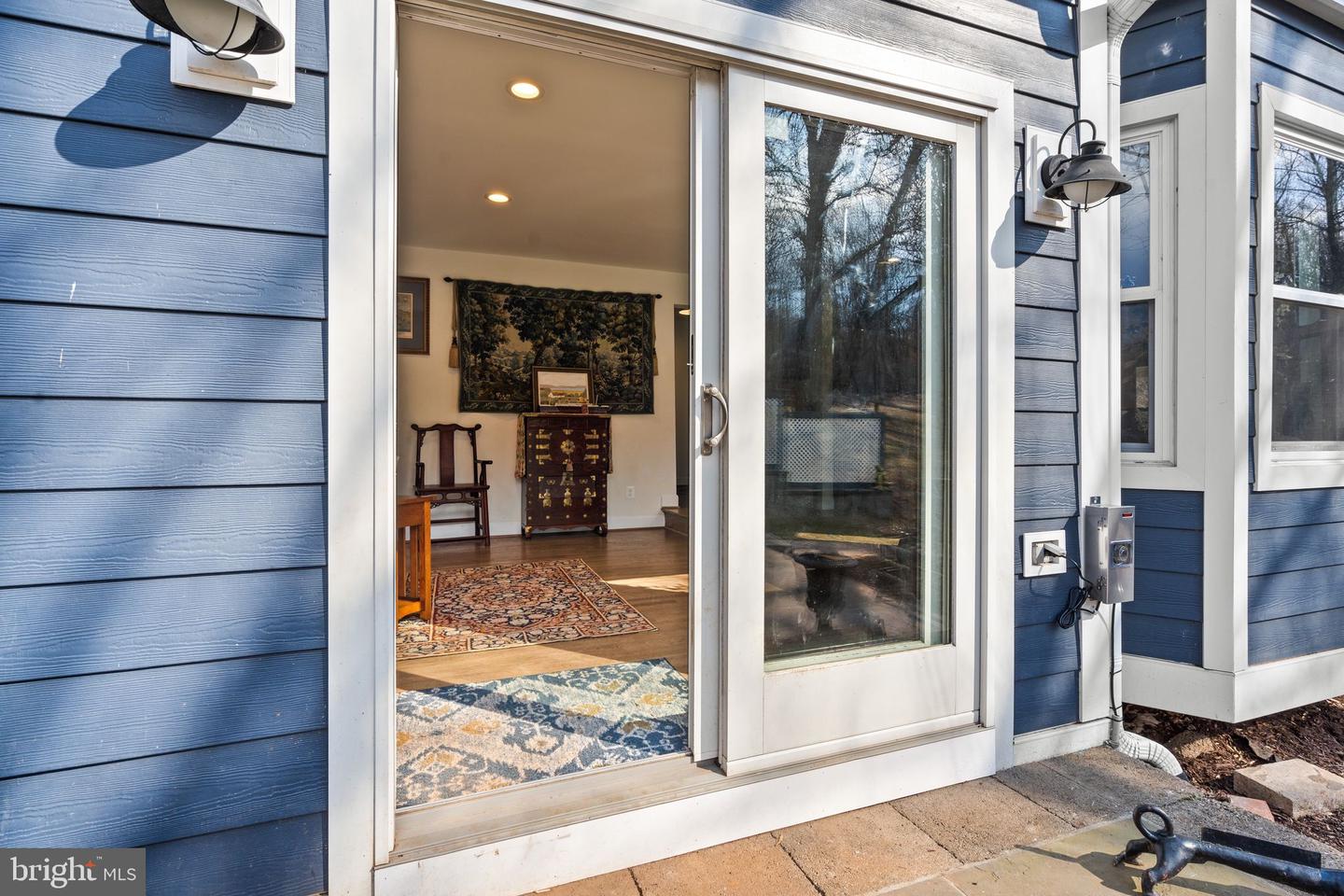 5755 HUNTON WOOD DR, BROAD RUN, Virginia 20137, 4 Bedrooms Bedrooms, ,3 BathroomsBathrooms,Residential,For sale,5755 HUNTON WOOD DR,VAFQ2020600 MLS # VAFQ2020600