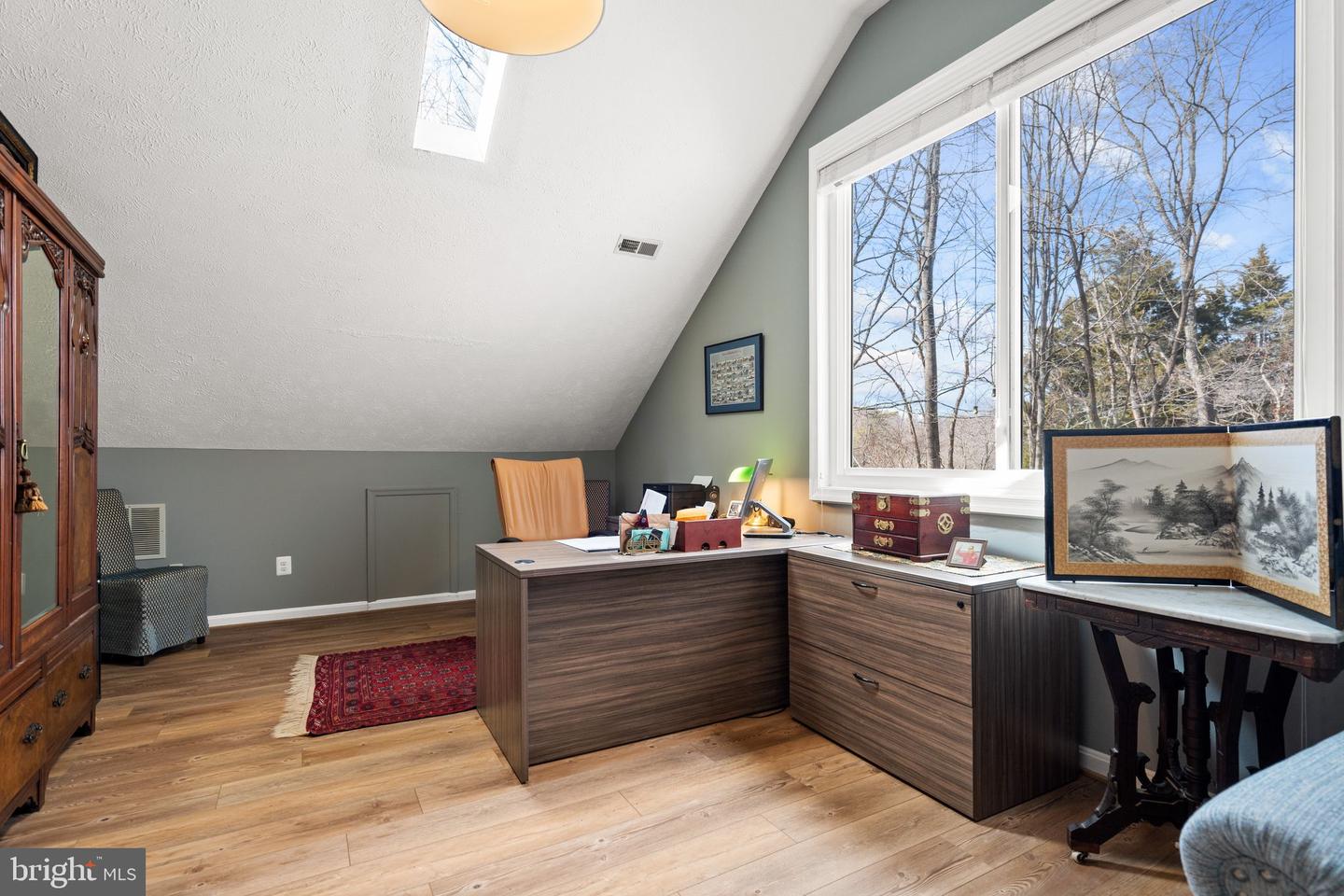 5755 HUNTON WOOD DR, BROAD RUN, Virginia 20137, 4 Bedrooms Bedrooms, ,3 BathroomsBathrooms,Residential,For sale,5755 HUNTON WOOD DR,VAFQ2020600 MLS # VAFQ2020600