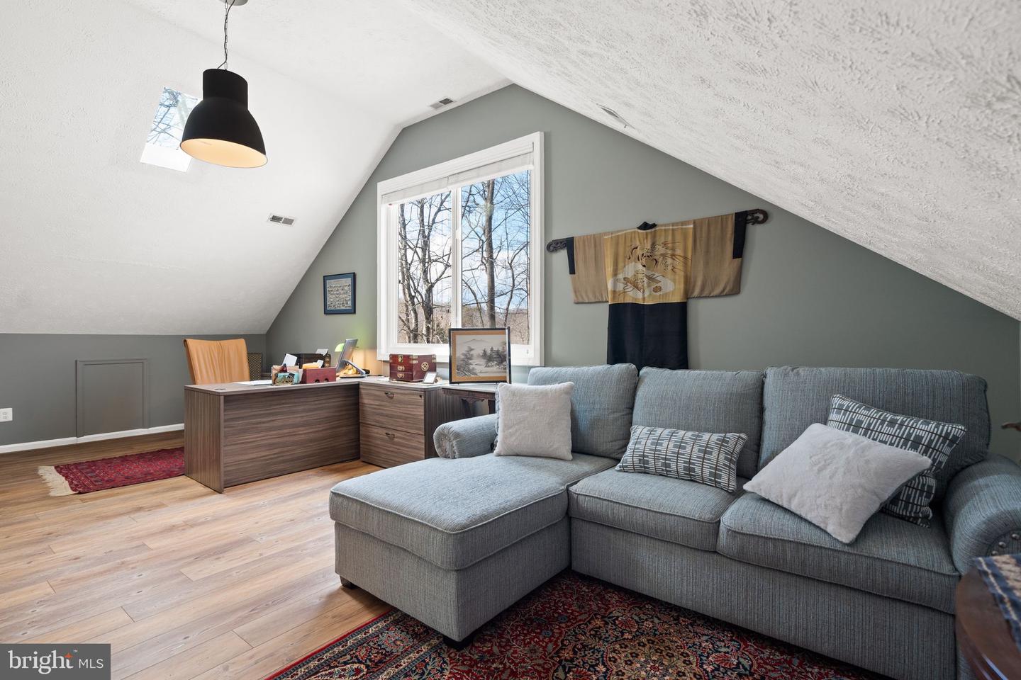 5755 HUNTON WOOD DR, BROAD RUN, Virginia 20137, 4 Bedrooms Bedrooms, ,3 BathroomsBathrooms,Residential,For sale,5755 HUNTON WOOD DR,VAFQ2020600 MLS # VAFQ2020600