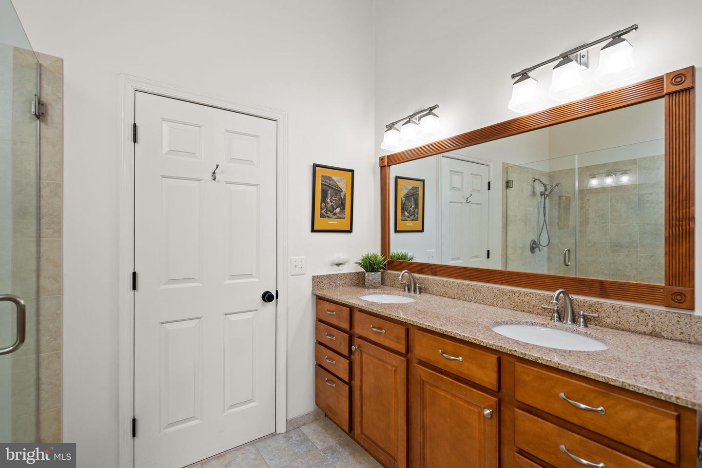 5755 HUNTON WOOD DR, BROAD RUN, Virginia 20137, 4 Bedrooms Bedrooms, ,3 BathroomsBathrooms,Residential,For sale,5755 HUNTON WOOD DR,VAFQ2020600 MLS # VAFQ2020600