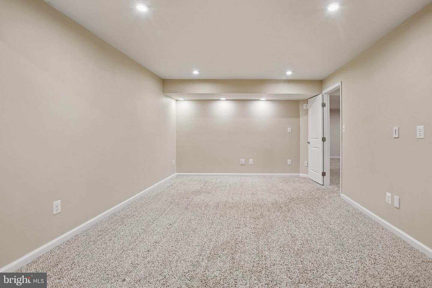 12841 HOADLY MANOR DR DR, MANASSAS, Virginia 20112, 4 Bedrooms Bedrooms, ,4 BathroomsBathrooms,Residential,For sale,12841 HOADLY MANOR DR DR,VAPW2112700 MLS # VAPW2112700