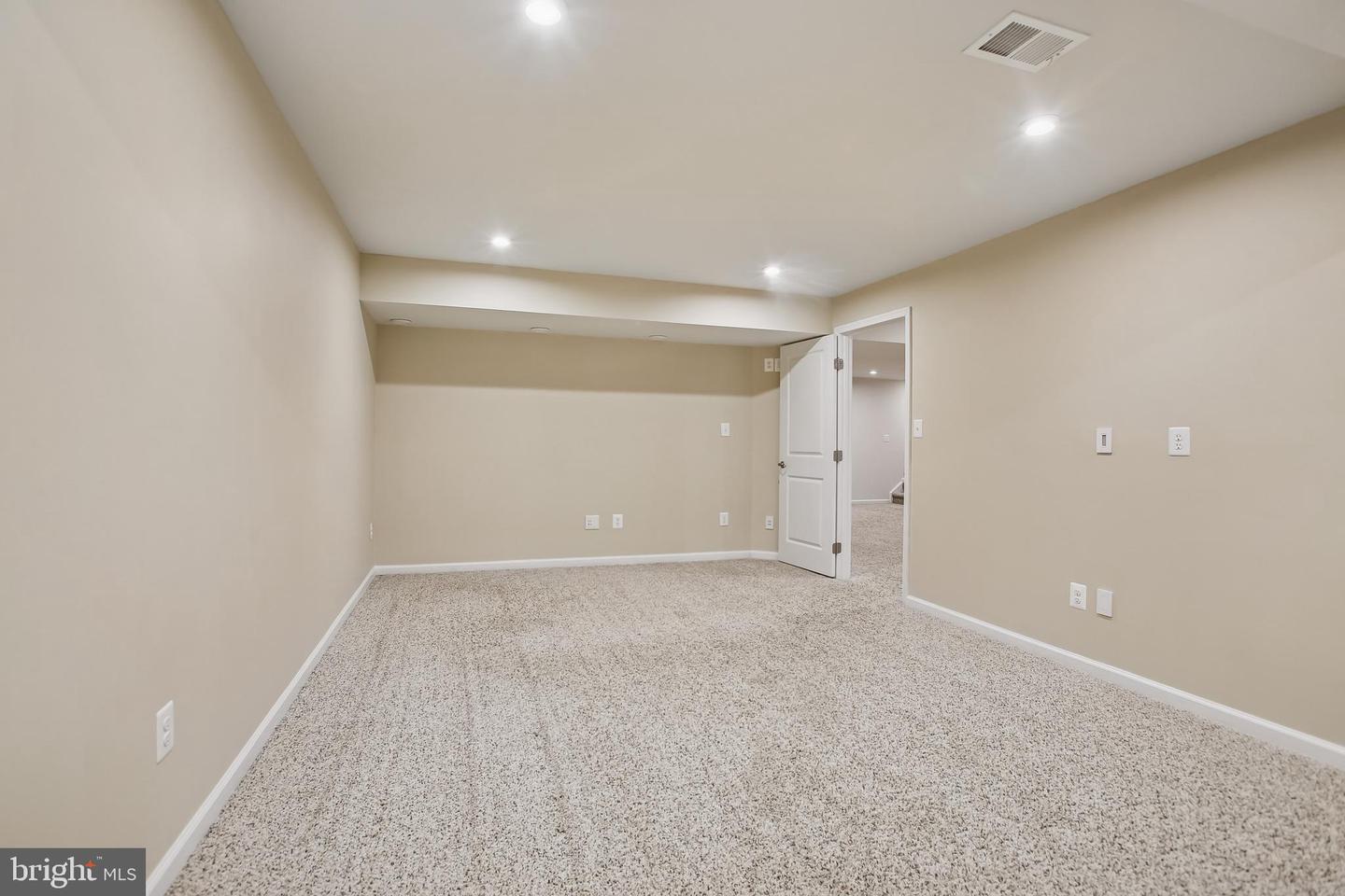 12841 HOADLY MANOR DR DR, MANASSAS, Virginia 20112, 4 Bedrooms Bedrooms, ,4 BathroomsBathrooms,Residential,For sale,12841 HOADLY MANOR DR DR,VAPW2112700 MLS # VAPW2112700